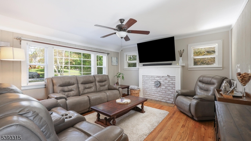 East Amwell Twp., New Jersey, 08551, United States, 4 Bedrooms Bedrooms, ,2 BathroomsBathrooms,Residential,For Sale,1970218