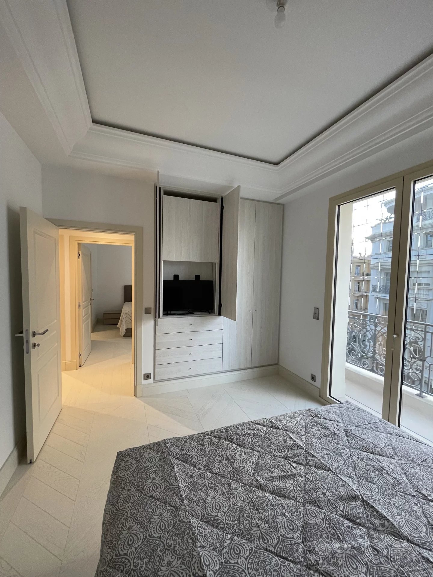 Monaco, 98000, MC, 3 Bedrooms Bedrooms, ,3 BathroomsBathrooms,Residential,For Sale,1608577
