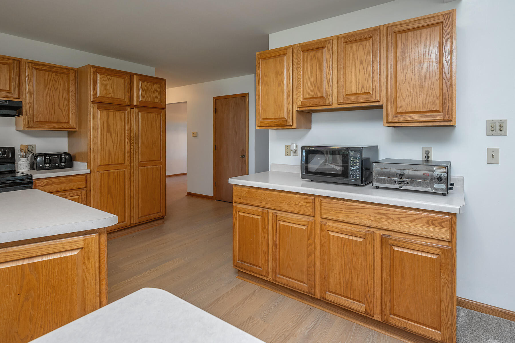 Hustisford, Wisconsin, 53034, United States, 3 Bedrooms Bedrooms, ,3 BathroomsBathrooms,Residential,For Sale,1962581