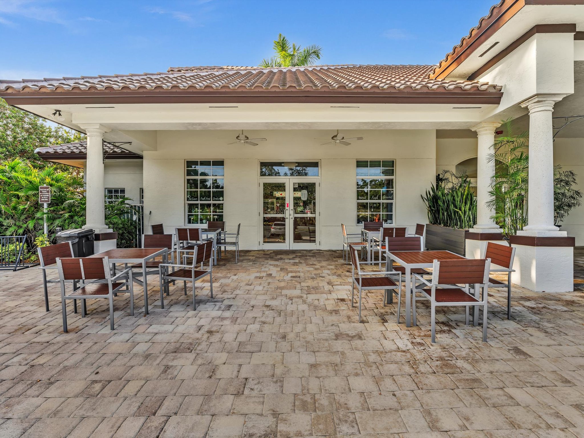  1581 Winterberry Ln, Weston, FL, 33327 - 物件實景
