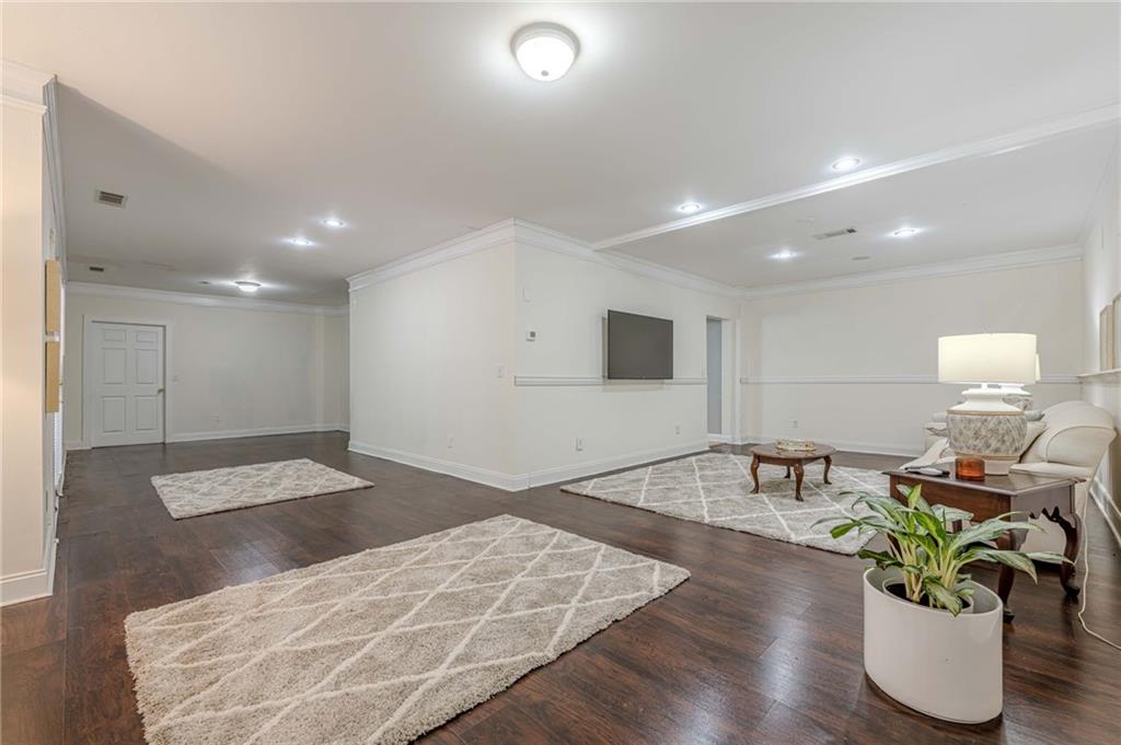 Cumming, Georgia, 30041, United States, 5 Bedrooms Bedrooms, ,5 BathroomsBathrooms,Residential,For Sale,1919838