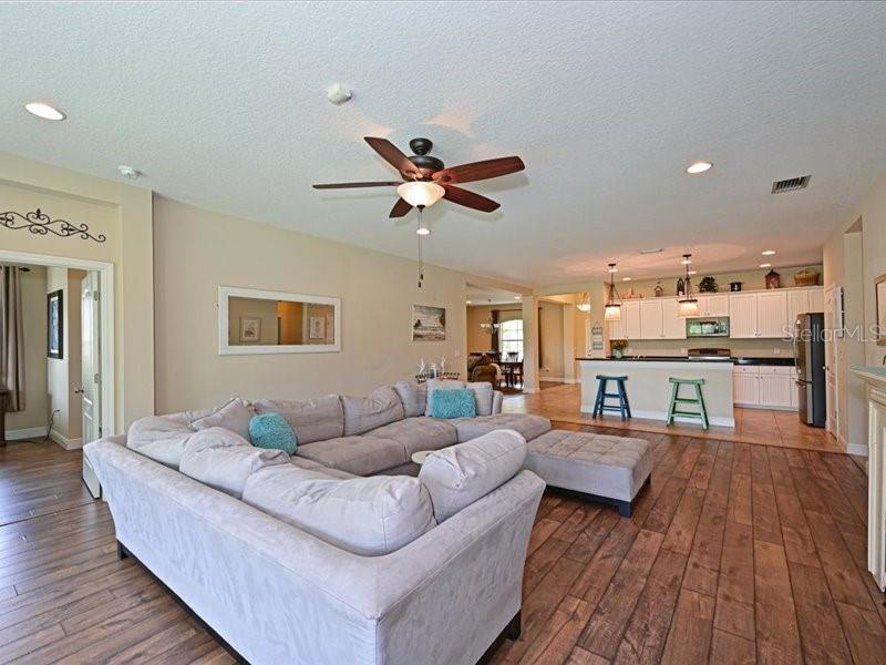 Parrish, Florida, 34219, United States, 3 Bedrooms Bedrooms, ,2 BathroomsBathrooms,Residential,For Sale,1785586