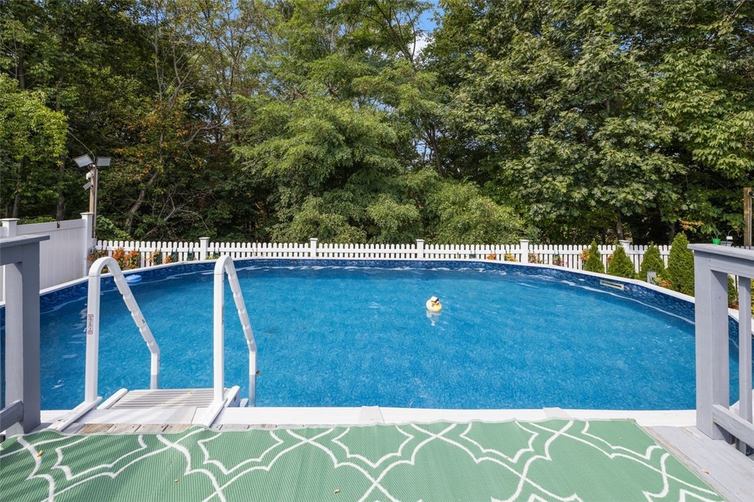 Cranston, Rhode Island, 02910, United States, 3 Bedrooms Bedrooms, ,3 BathroomsBathrooms,Residential,For Sale,1969292