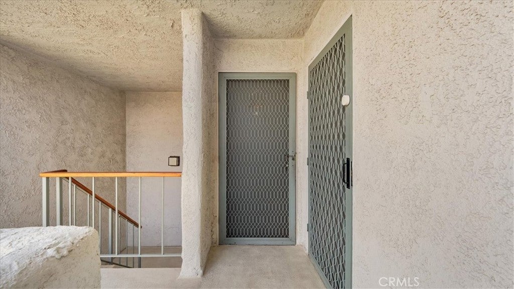 Los Angeles, California, 90034, United States, 2 Bedrooms Bedrooms, ,2 BathroomsBathrooms,Residential,For Sale,2025767