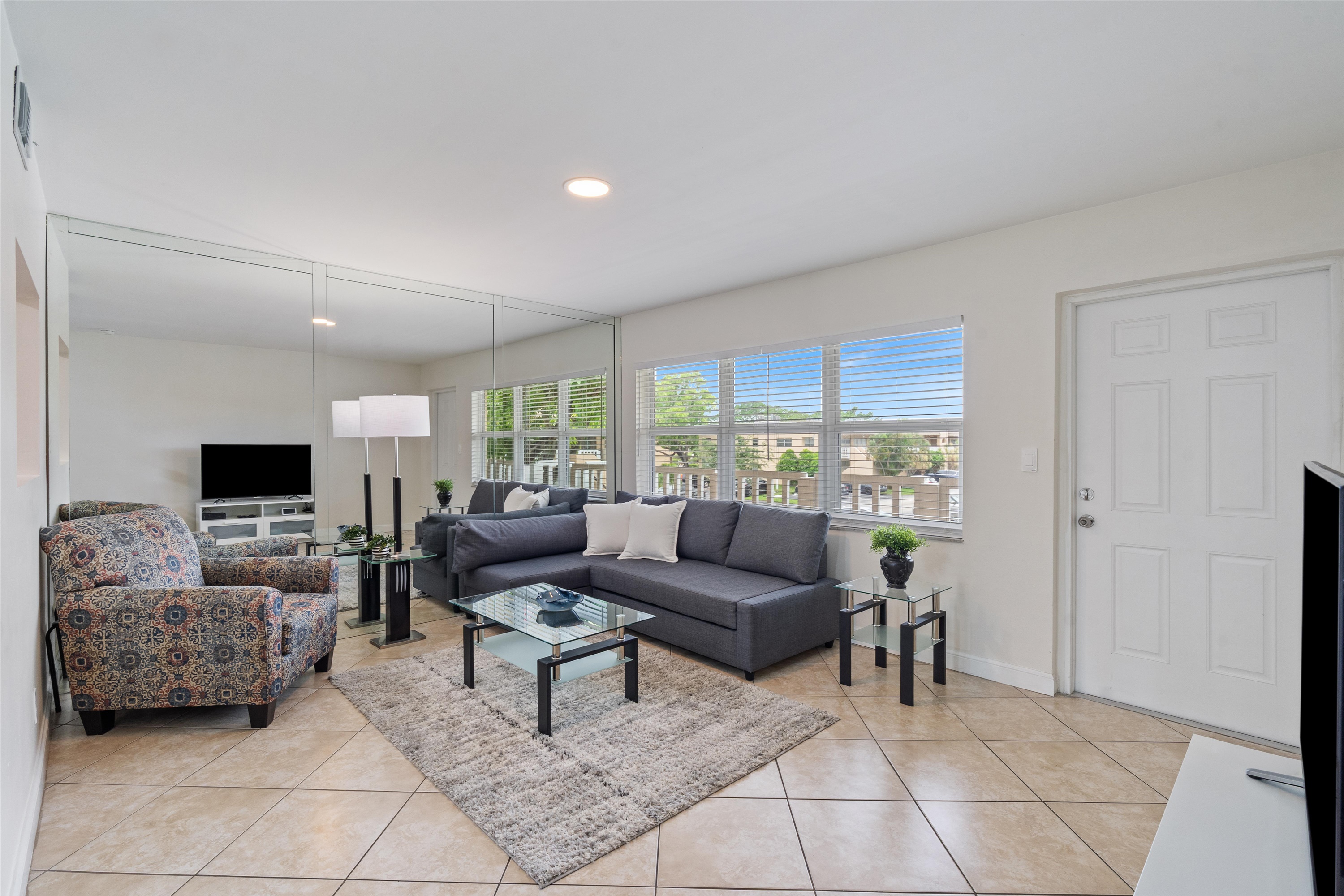  9101 Sunrise Lakes Blvd, Sunrise, FL, 33322 - 物件實景