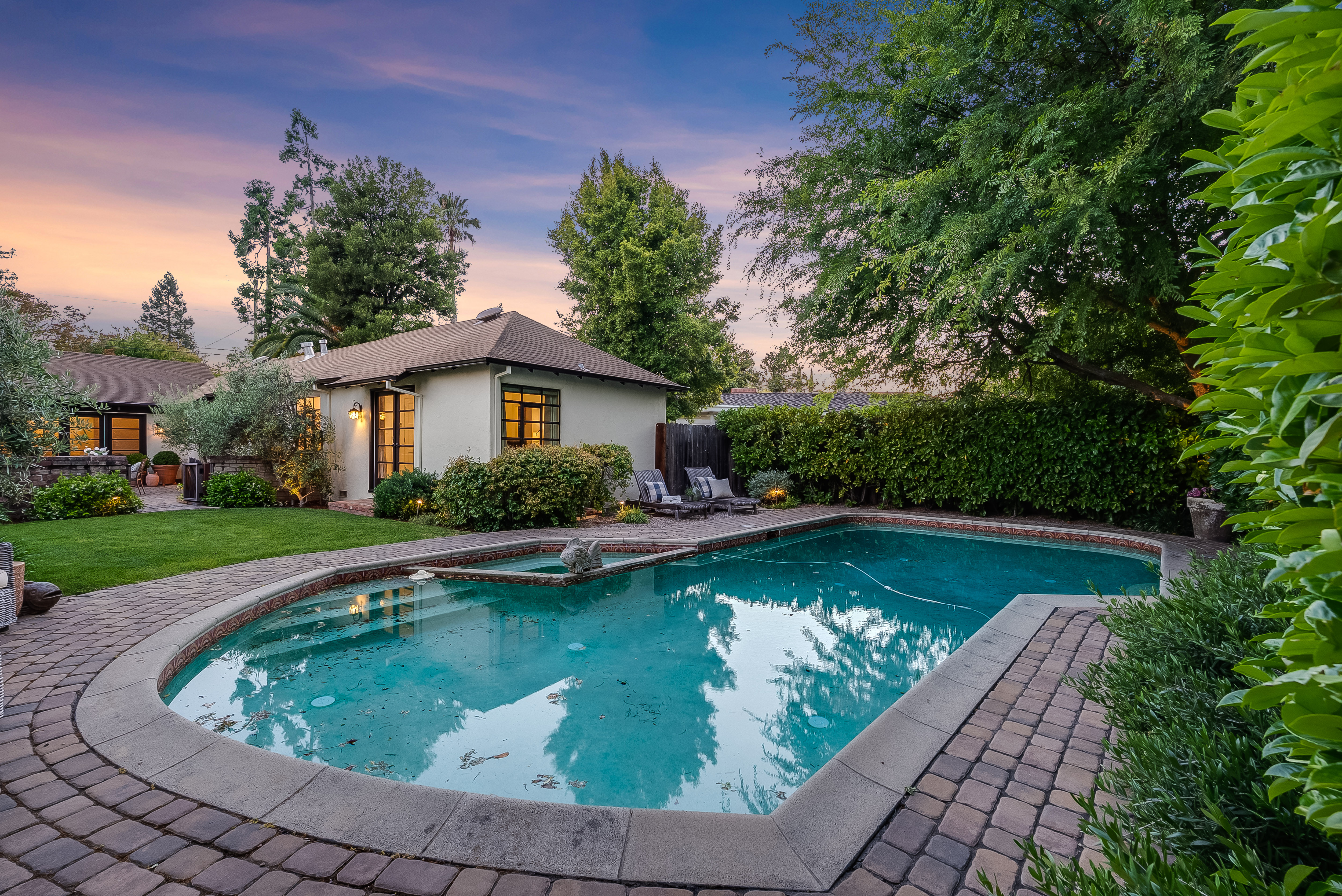  Exceptional Edgewood Park Home - 物件實景