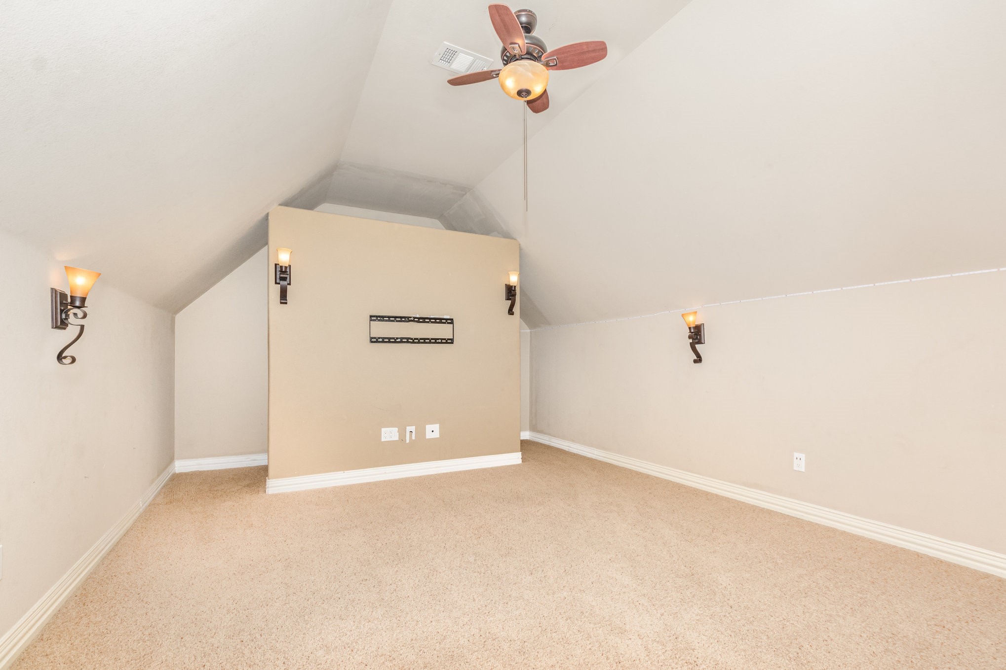 Keller, Texas, 76248, United States, 4 Bedrooms Bedrooms, ,4 BathroomsBathrooms,Residential,For Sale,1966158