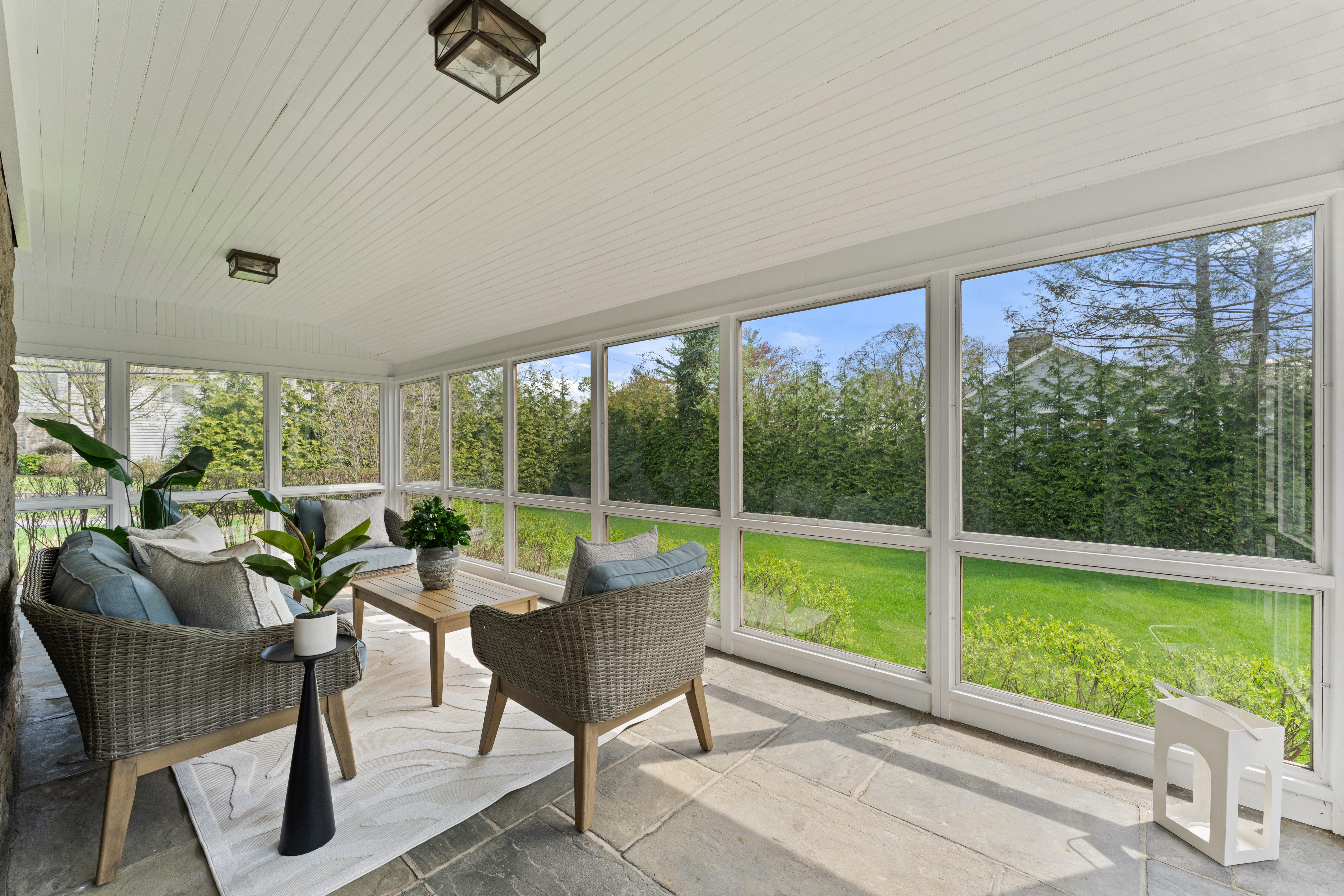  Offering timeless design, refined finishes, and exceptional comfort. - 物件實景