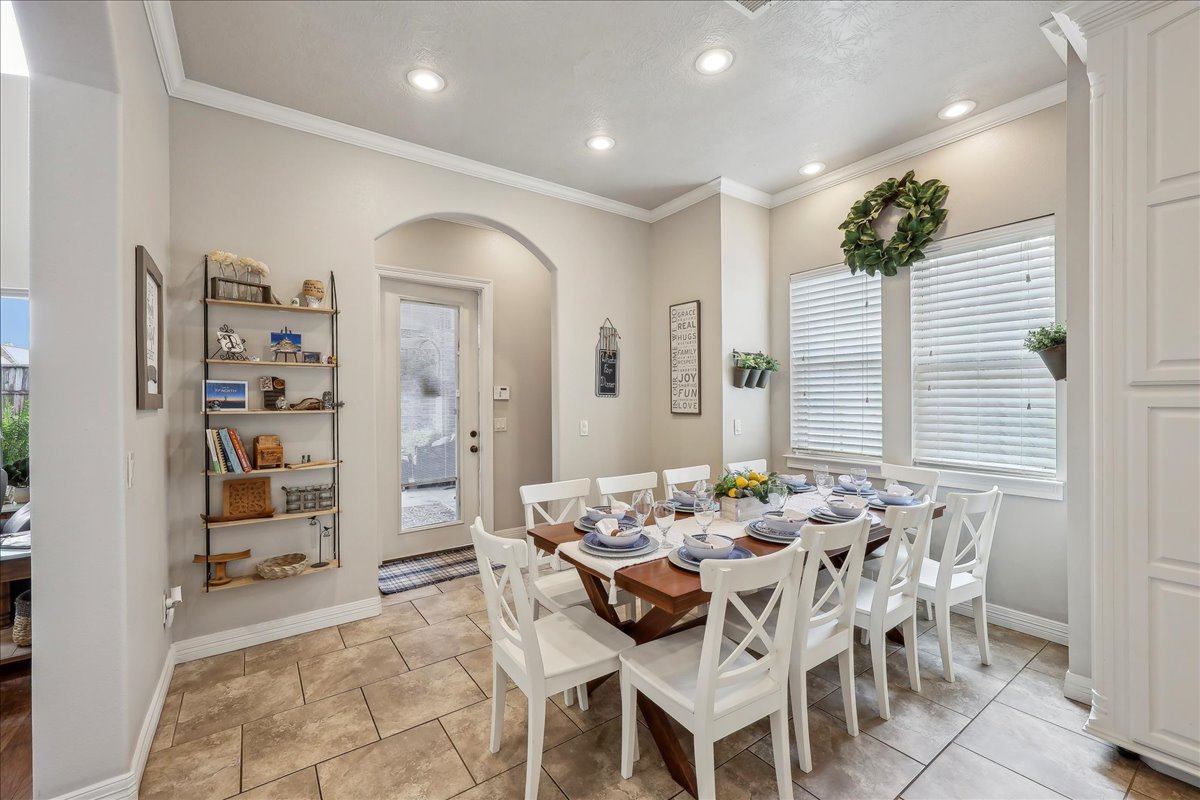 Lumberton, Texas, 77657, United States, 5 Bedrooms Bedrooms, ,4 BathroomsBathrooms,Residential,For Sale,1941970