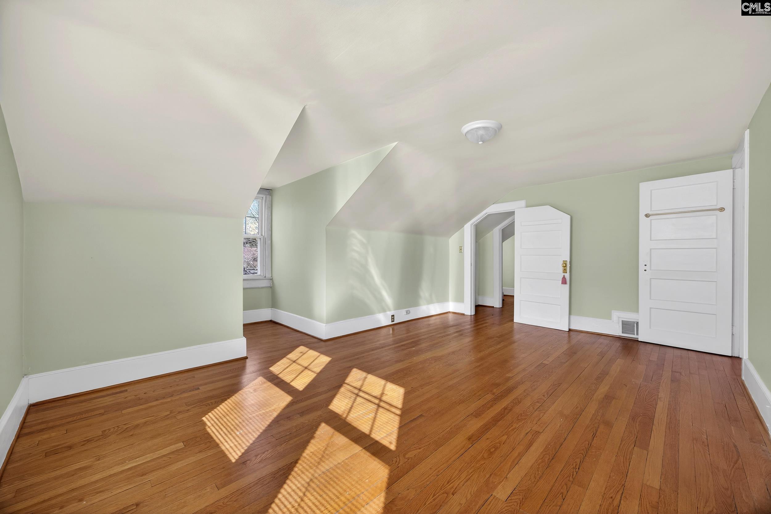  2726 Burney Drive  Shandon - 物件實景