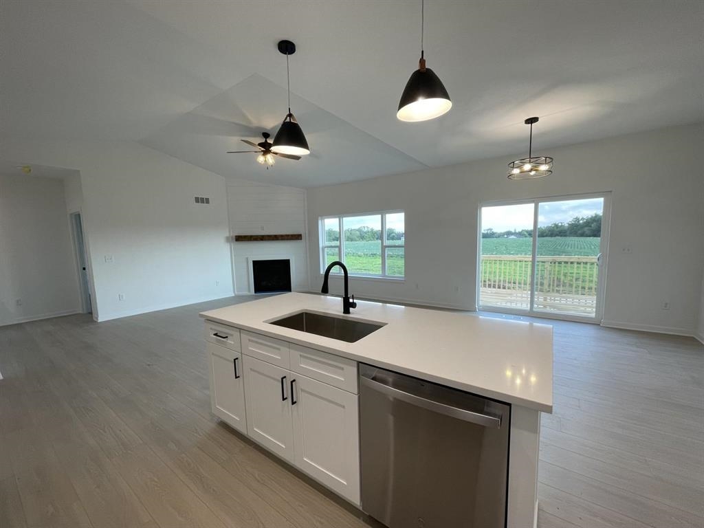 Beloit, Wisconsin, 53511, United States, 3 Bedrooms Bedrooms, ,2 BathroomsBathrooms,Residential,For Sale,2017725