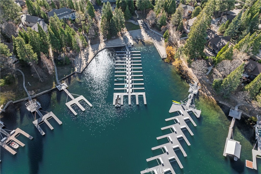 Lake Arrowhead, California, 92352, United States, 4 Bedrooms Bedrooms, ,2 BathroomsBathrooms,Residential,For Sale,2003409