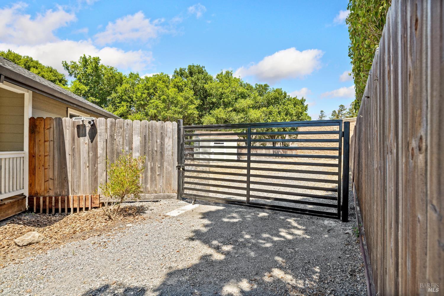 Petaluma, California, 94952, United States, 3 Bedrooms Bedrooms, ,2 BathroomsBathrooms,Residential,For Sale,1914314