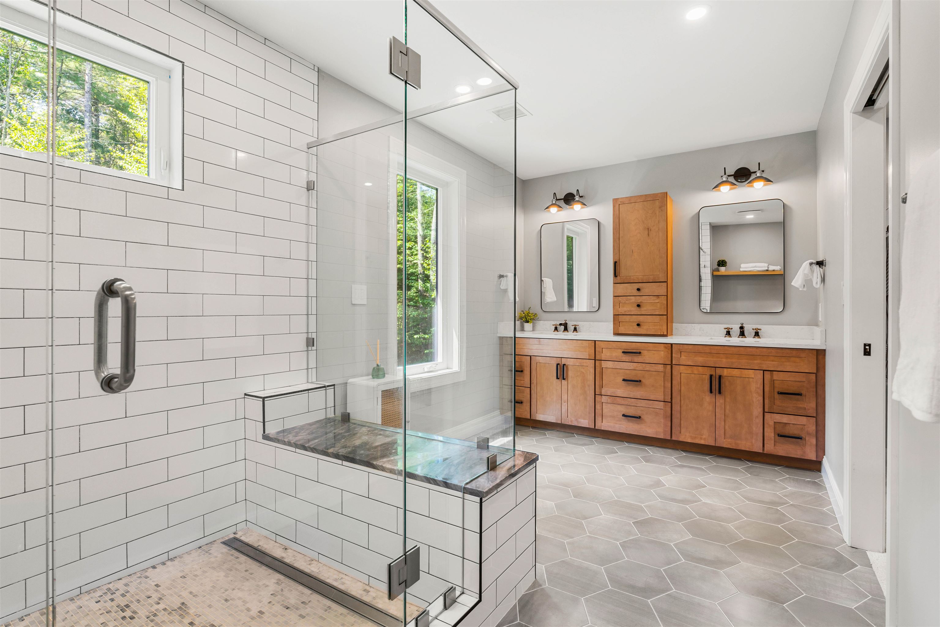 Hollis, New Hampshire, 03049, United States, 3 Bedrooms Bedrooms, ,3 BathroomsBathrooms,Residential,For Sale,1907073