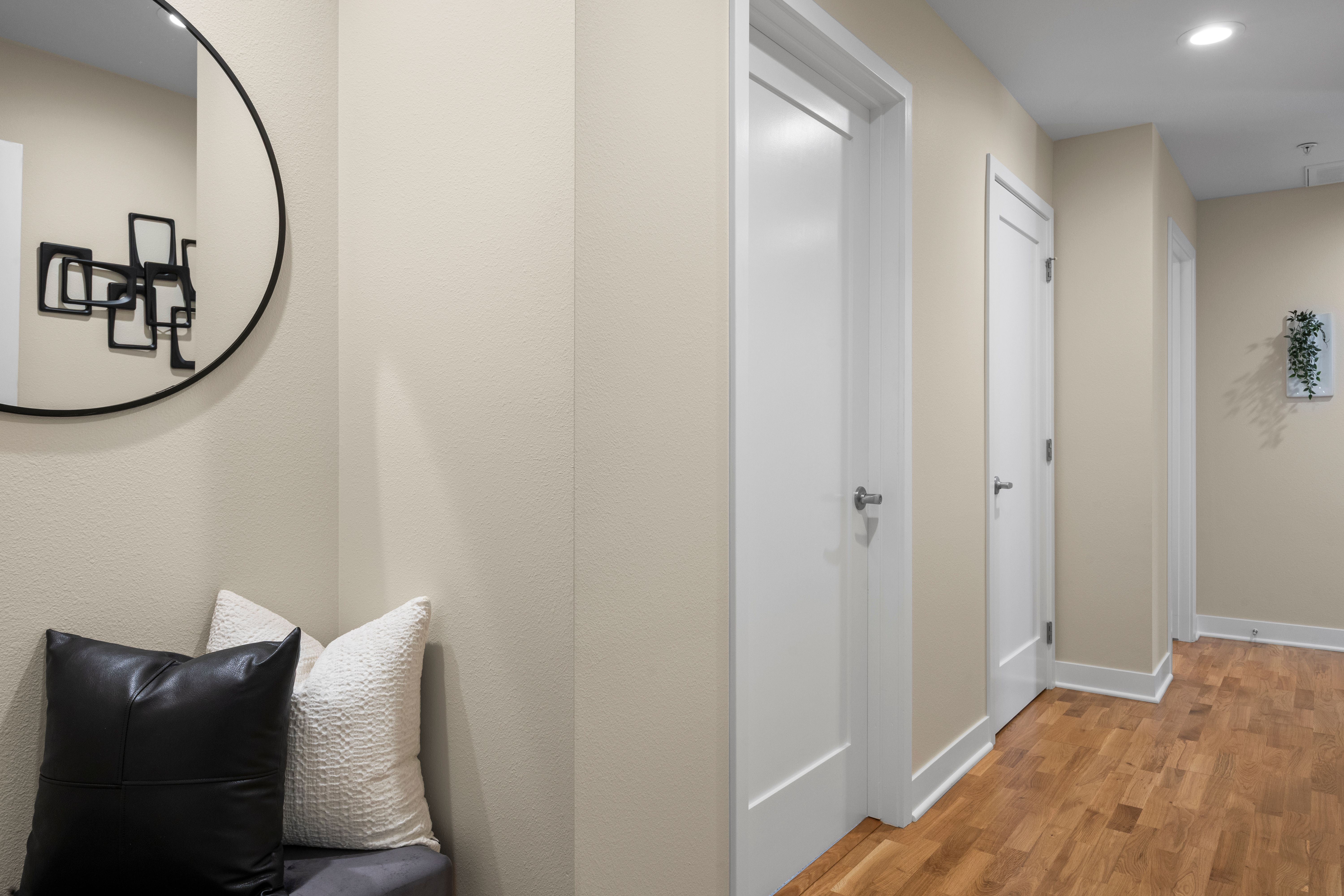  One-of-a-Kind Washington Park Retreat with Private Balcony - 物件實景