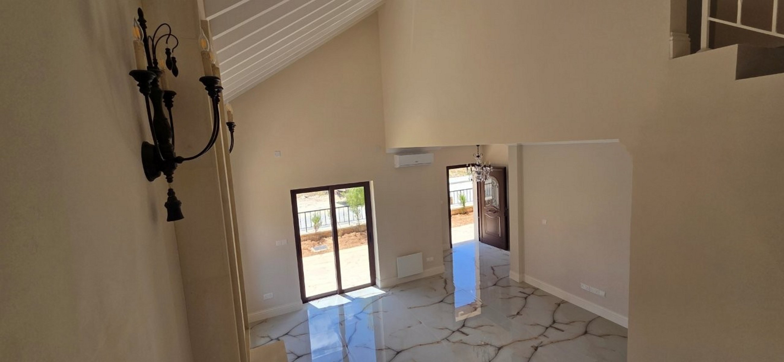  Four Bedroom Country Style Villa in Limassol Suburb - 物件實景