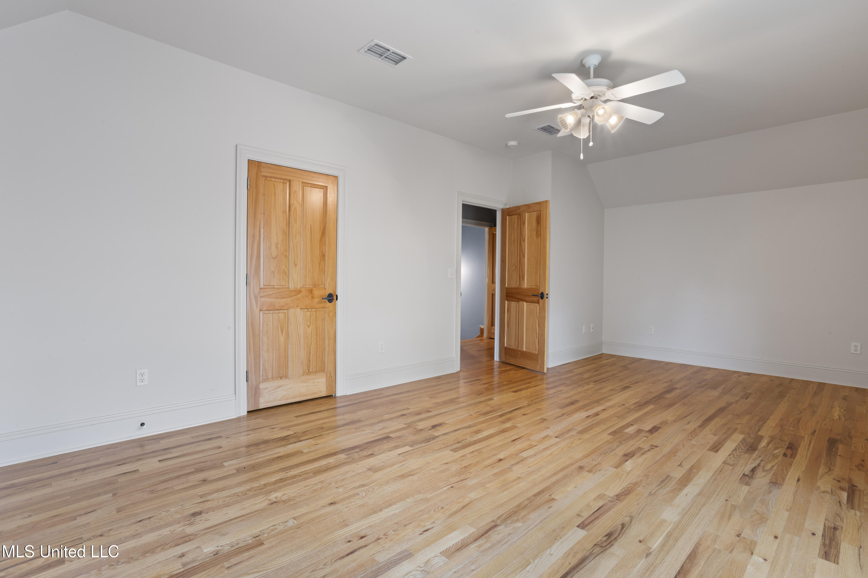 Pass Christian, Mississippi, 39571, United States, 4 Bedrooms Bedrooms, ,3 BathroomsBathrooms,Residential,For Sale,1903520
