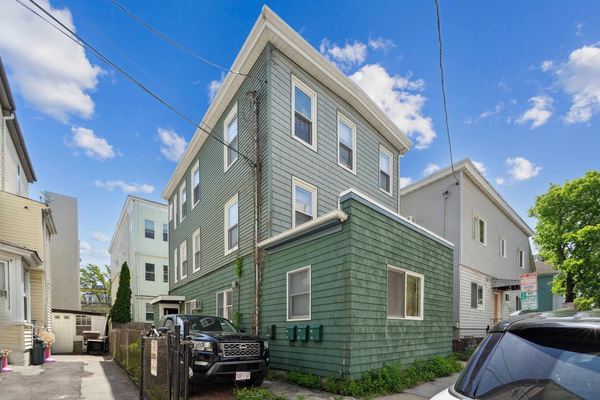 Somerville, Massachusetts, 02143-4209, United States, 6 Bedrooms Bedrooms, ,3 BathroomsBathrooms,Residential,For Sale,1816239