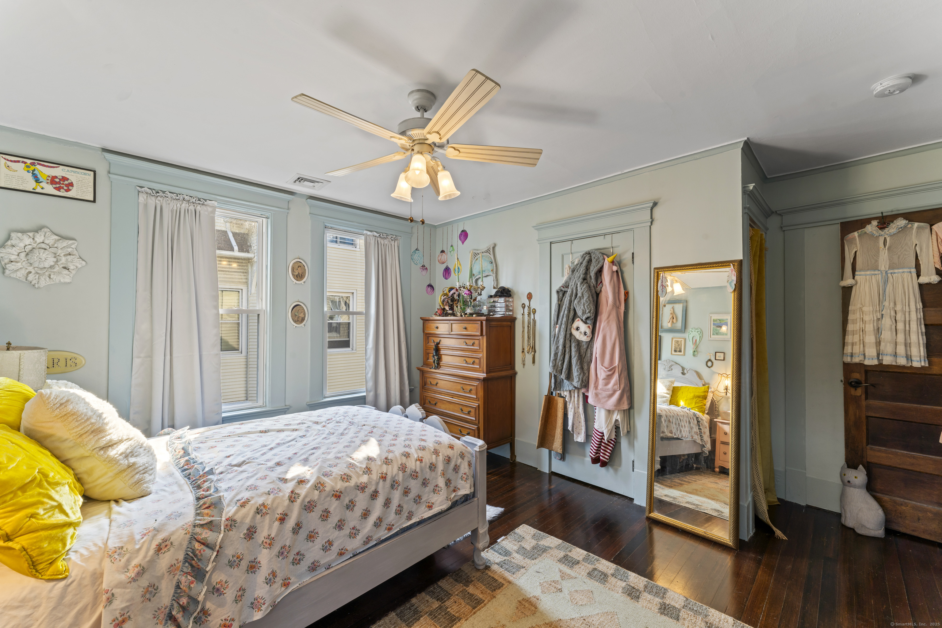 West Haven, Connecticut, 06516, United States, 5 Bedrooms Bedrooms, ,2 BathroomsBathrooms,Residential,For Sale,1858012