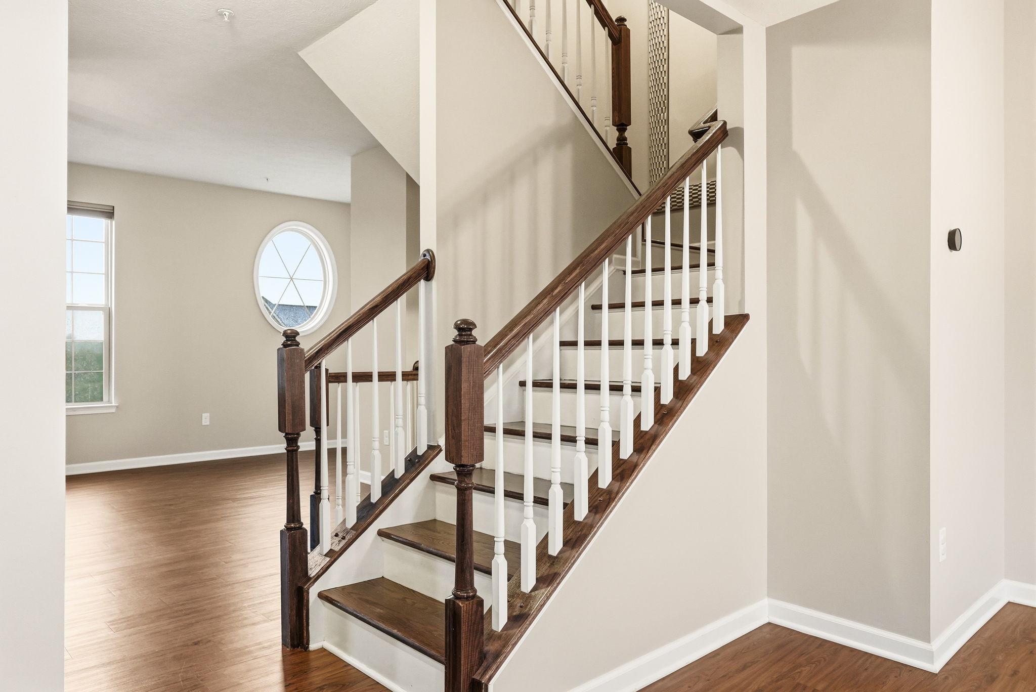  504 Aprilmae Way, Pittsburgh, PA 15237 - 物件實景
