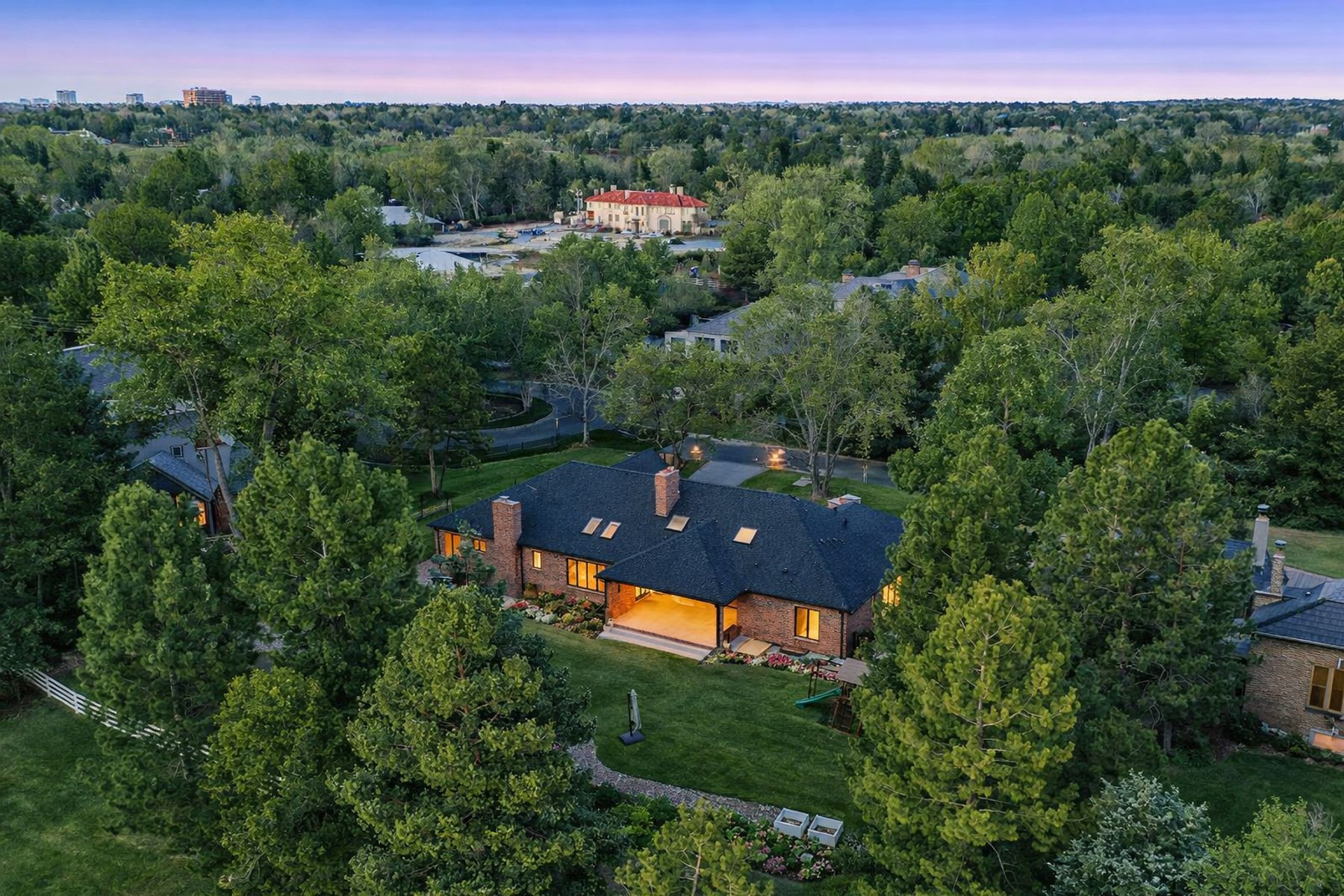  Thoughtfully reimagined home located in desirable Cherry Hills Village - 物件實景