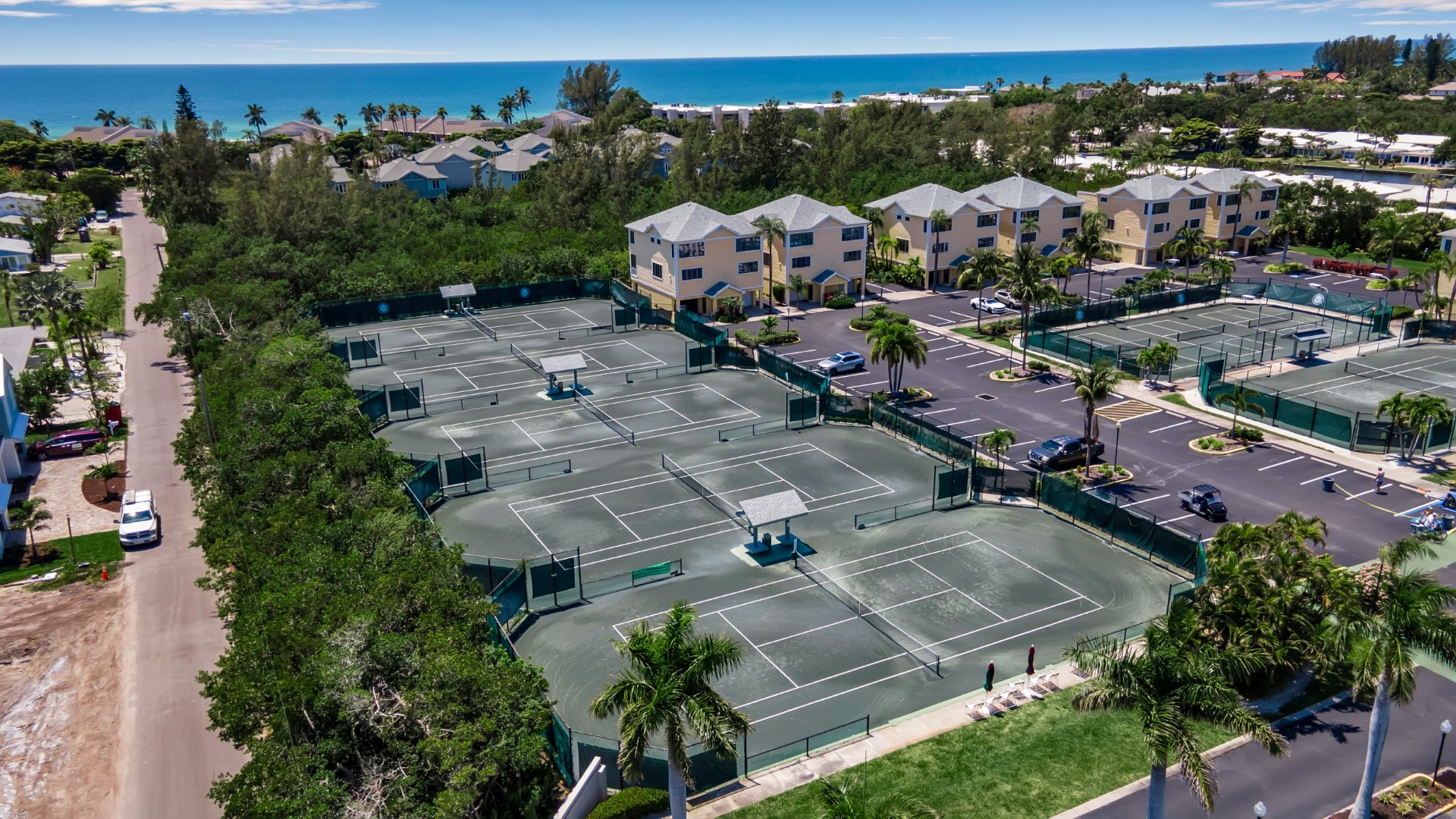 Longboat Key, Florida, 34228, United States, 2 Bedrooms Bedrooms, ,3 BathroomsBathrooms,Residential,For Sale,1923234
