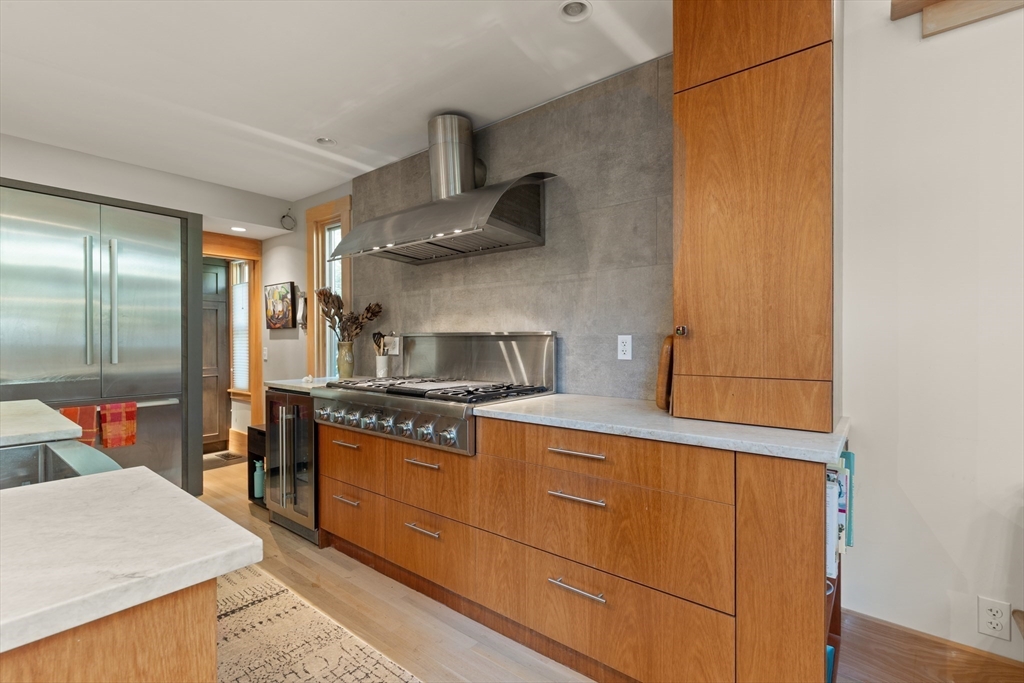 Cambridge, Massachusetts, 02138, United States, 5 Bedrooms Bedrooms, ,5 BathroomsBathrooms,Residential,For Sale,1908267