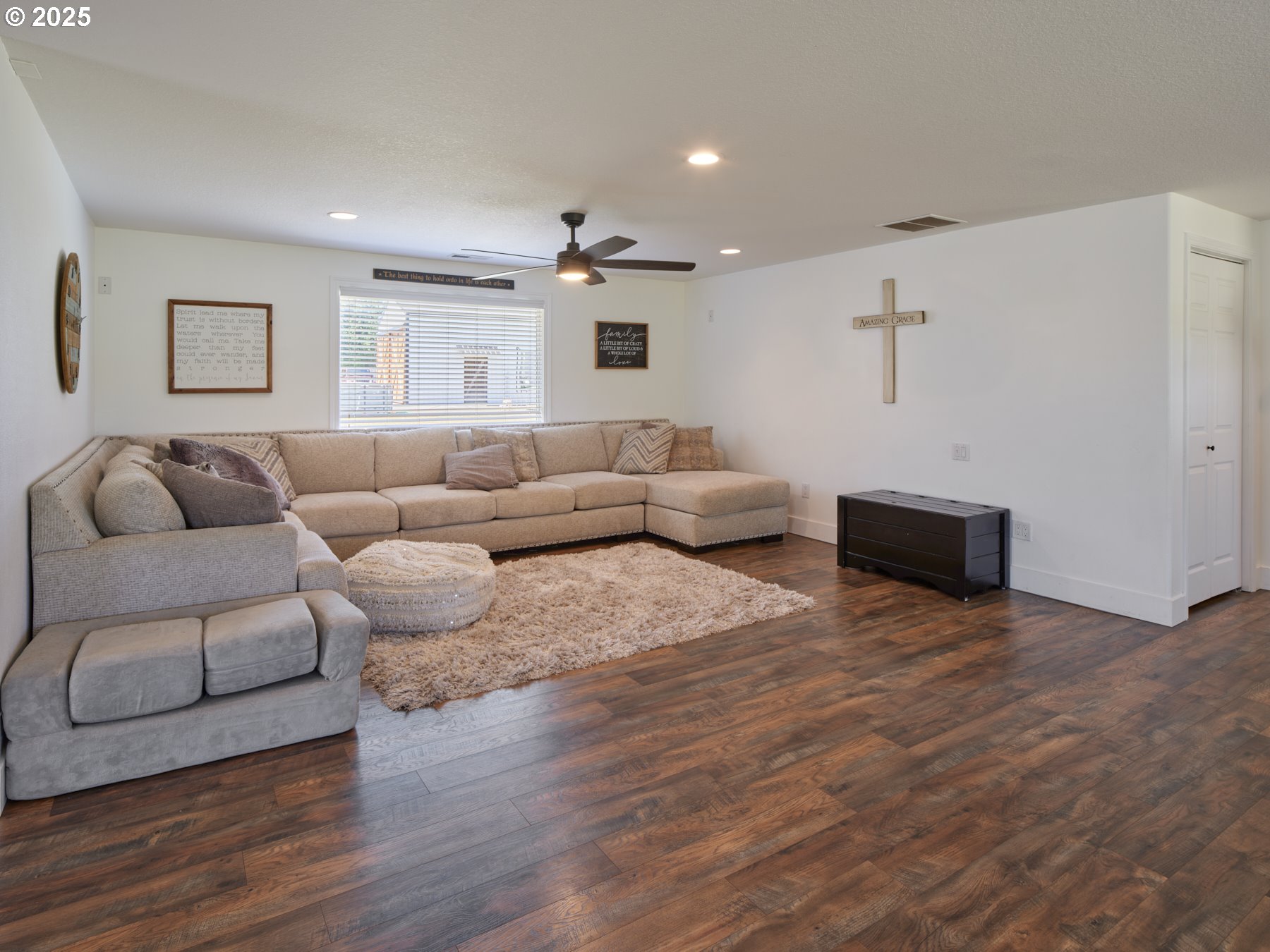 Brush Prairie, Washington, 98606, United States, 3 Bedrooms Bedrooms, ,3 BathroomsBathrooms,Residential,For Sale,2002290