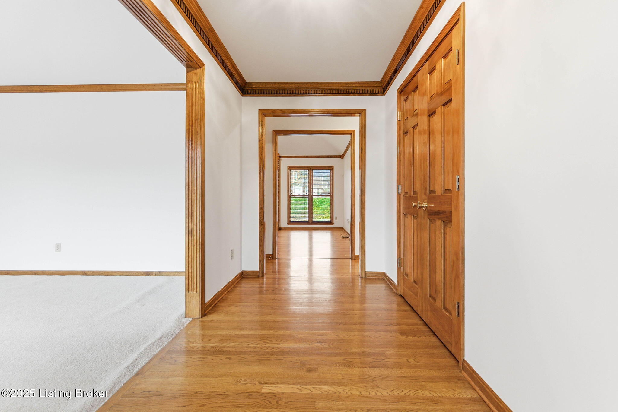 Prospect, Kentucky, 40059, United States, 3 Bedrooms Bedrooms, ,3 BathroomsBathrooms,Residential,For Sale,1996132