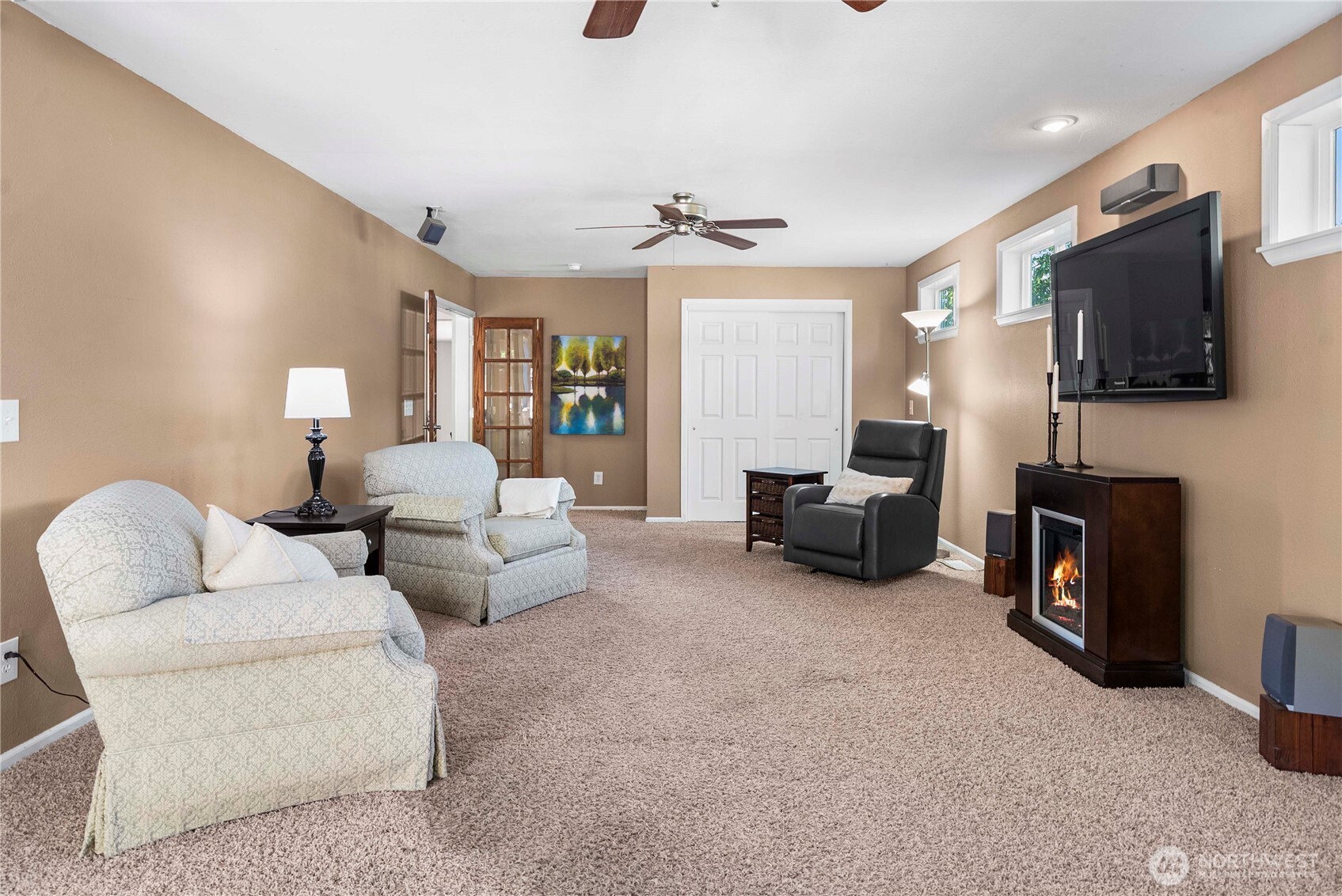 Puyallup, Washington, 98374, United States, 4 Bedrooms Bedrooms, ,2 BathroomsBathrooms,Residential,For Sale,1987950