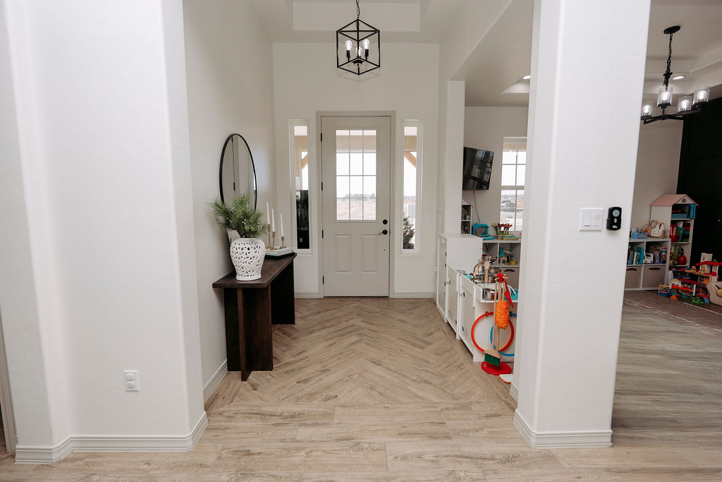 Carlsbad, New Mexico, 88220, United States, 4 Bedrooms Bedrooms, ,3 BathroomsBathrooms,Residential,For Sale,2012114