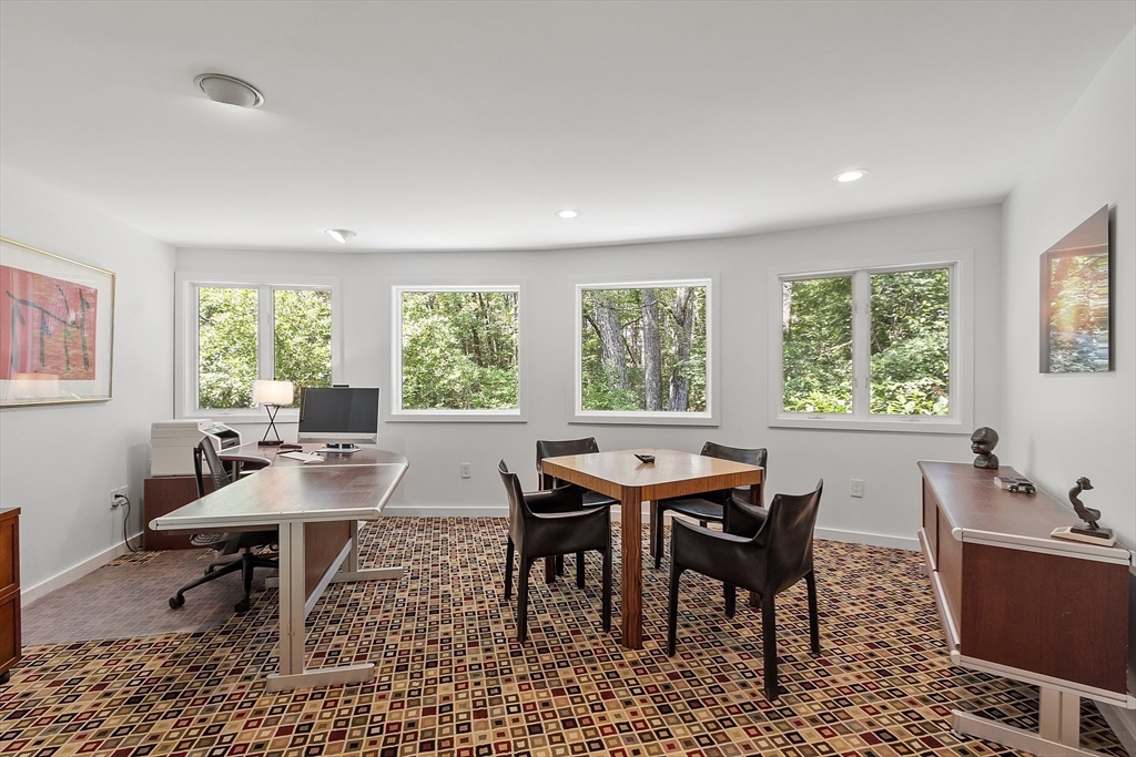 Carlisle, Massachusetts, 01741, United States, 4 Bedrooms Bedrooms, ,5 BathroomsBathrooms,Residential,For Sale,1874454
