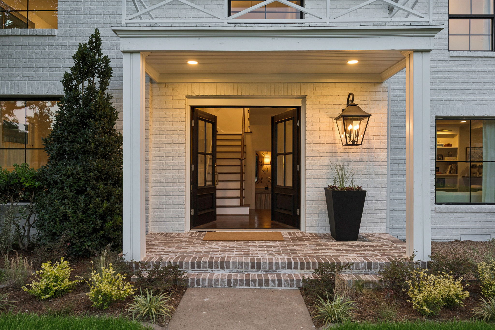  European Elegance Meets Timeless Lakewood Charm - 物件實景