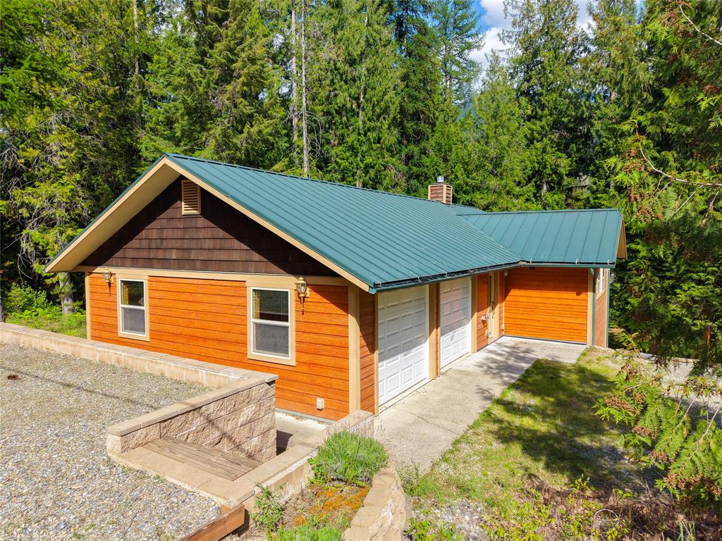 Troy, Montana, 59935, United States, 3 Bedrooms Bedrooms, ,3 BathroomsBathrooms,Residential,For Sale,2048333