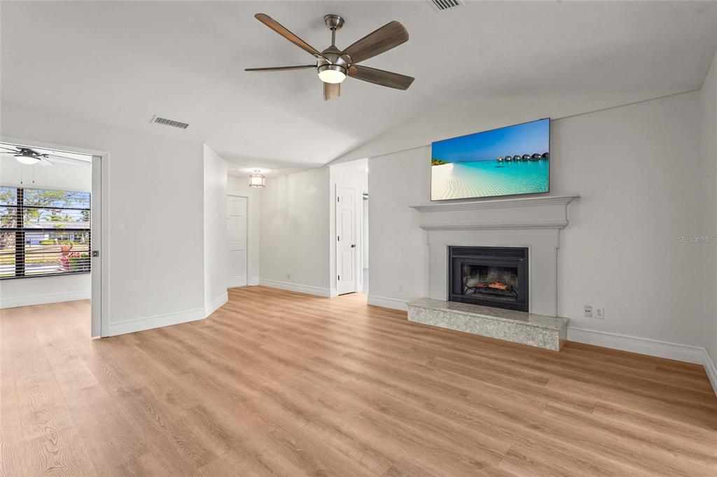 Bradenton, Florida, 34209, United States, 3 Bedrooms Bedrooms, ,2 BathroomsBathrooms,Residential,For Sale,1743662