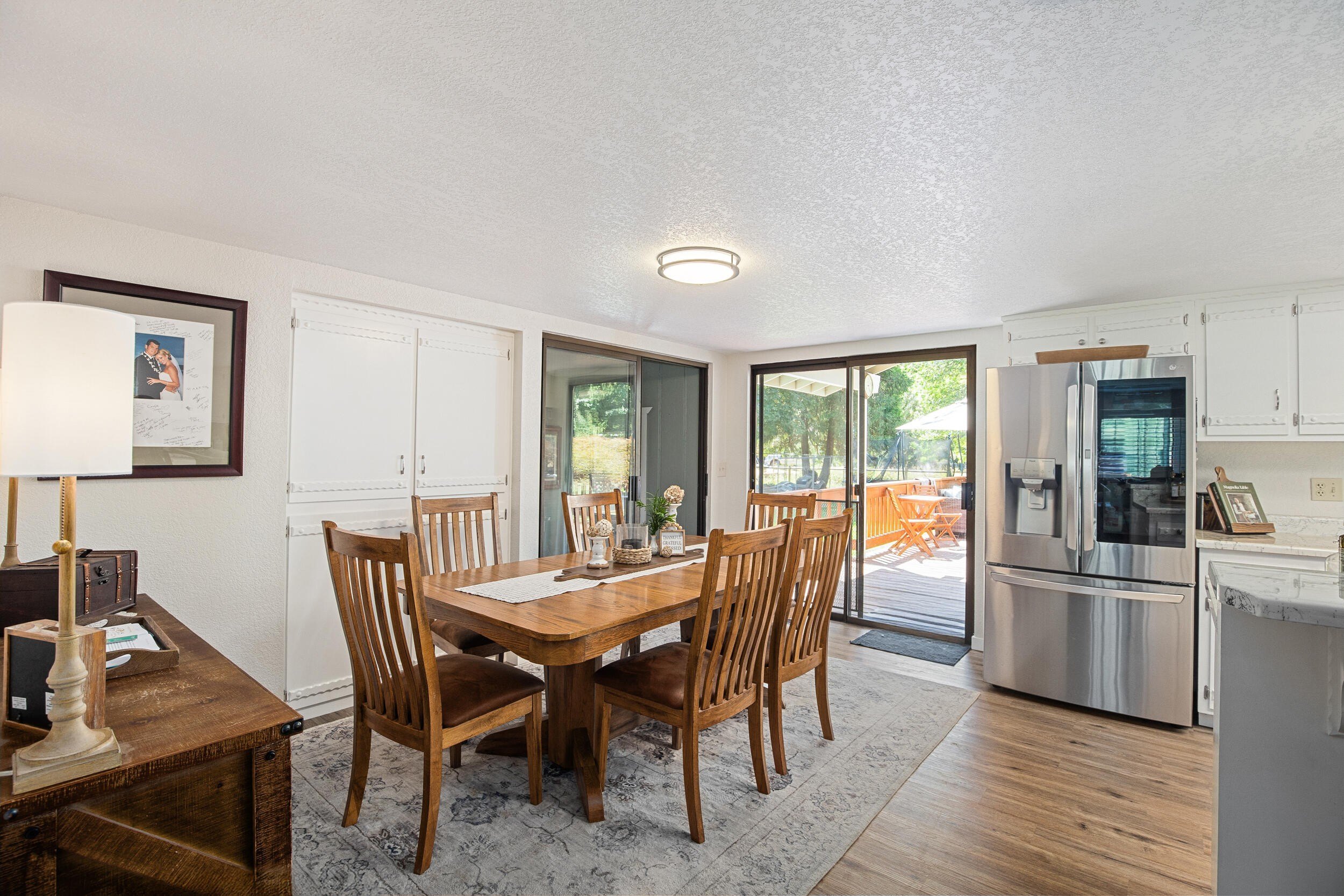 Grants Pass, Oregon, 97527, United States, 3 Bedrooms Bedrooms, ,3 BathroomsBathrooms,Residential,For Sale,1928717