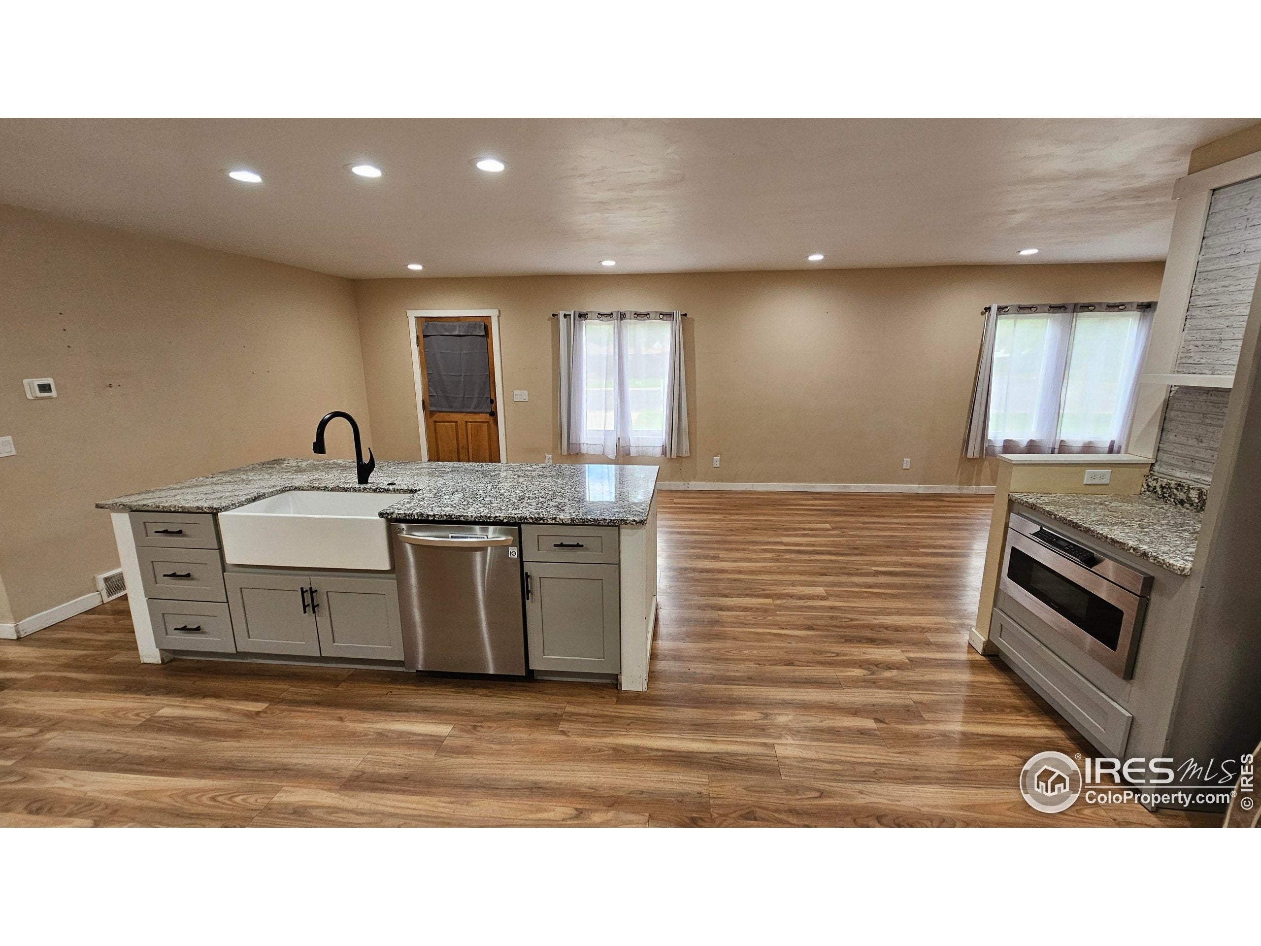 Brush, Colorado, 80723, United States, 4 Bedrooms Bedrooms, ,1 BathroomBathrooms,Residential,For Sale,1983726