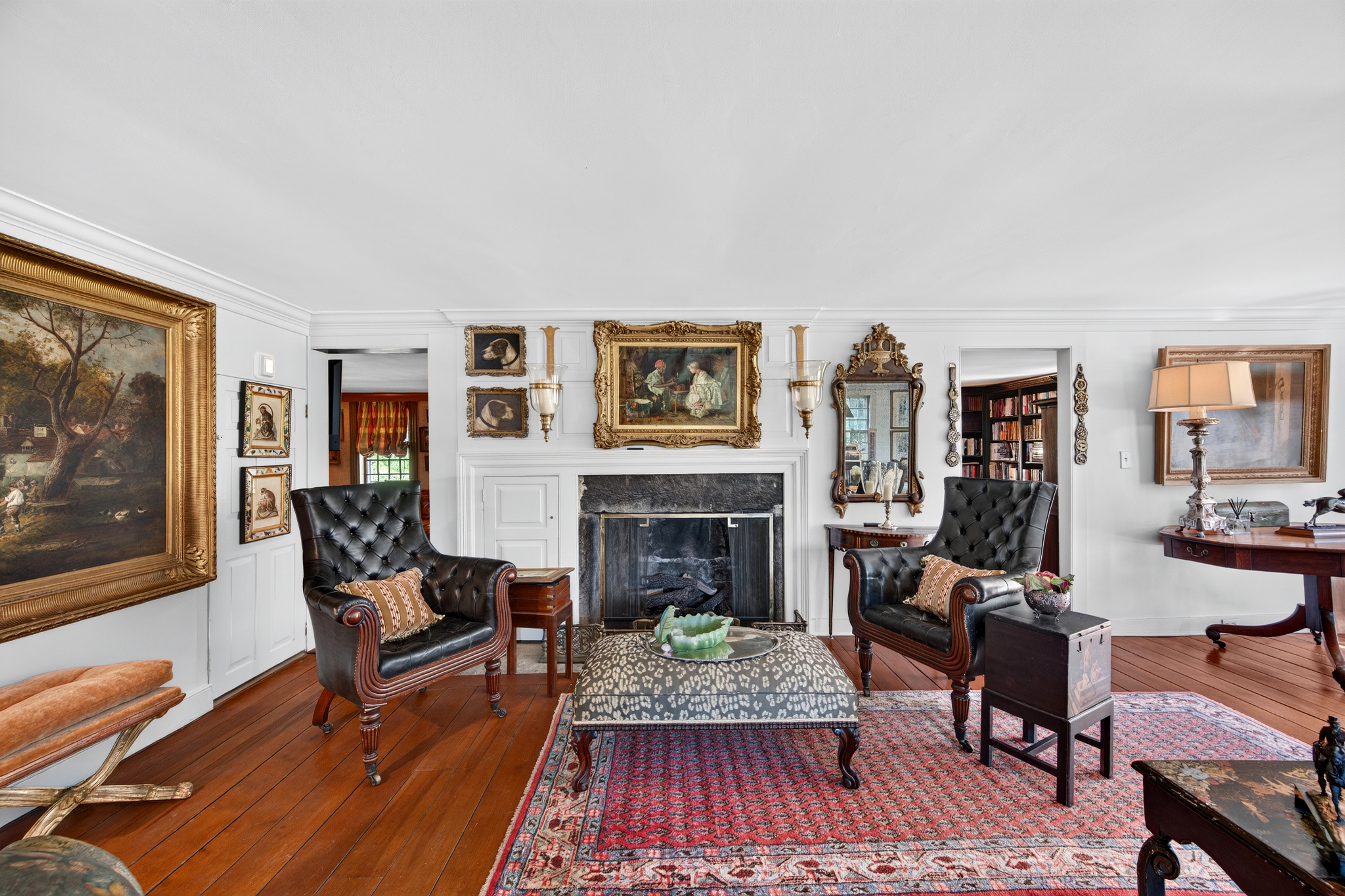  Elegant and Lovingly Maintained Antique Colonial - 物件實景
