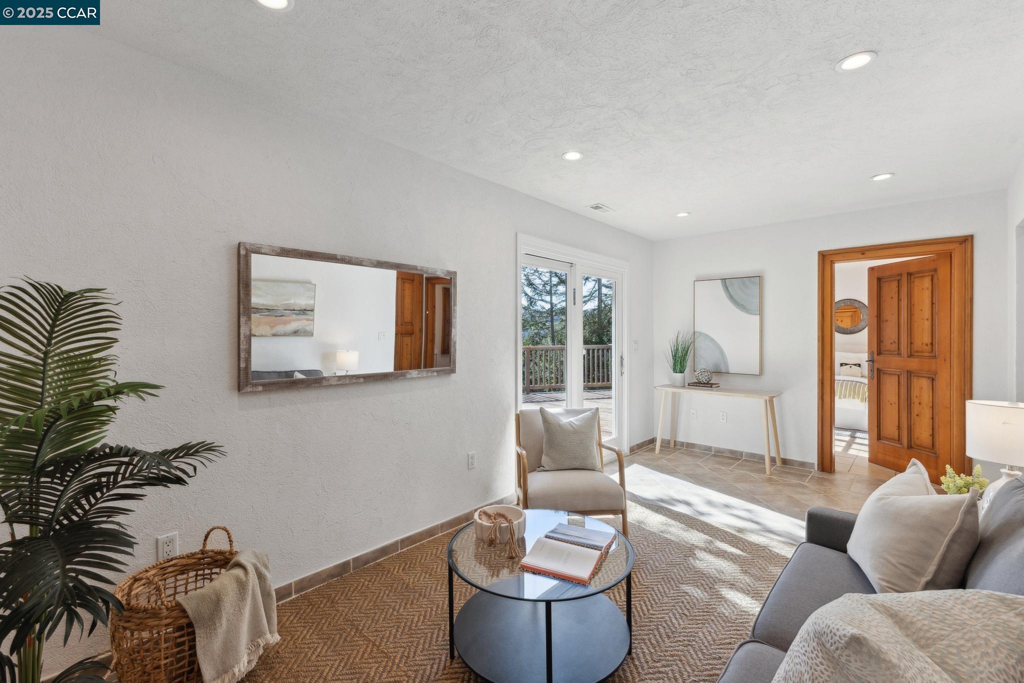 Orinda, California, 94563, United States, 4 Bedrooms Bedrooms, ,3 BathroomsBathrooms,Residential,For Sale,1804966