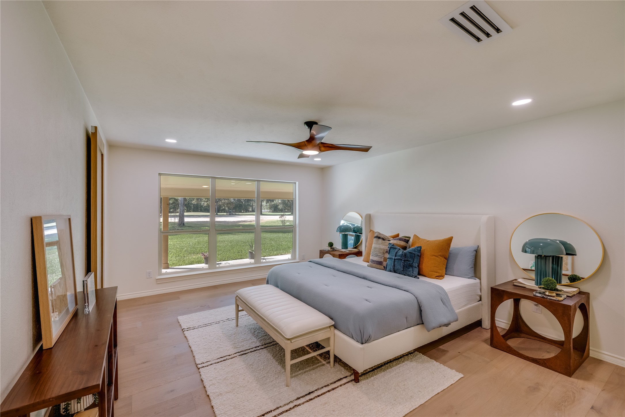 Fort Worth, Texas, 76126, United States, 4 Bedrooms Bedrooms, ,3 BathroomsBathrooms,Residential,For Sale,1971597