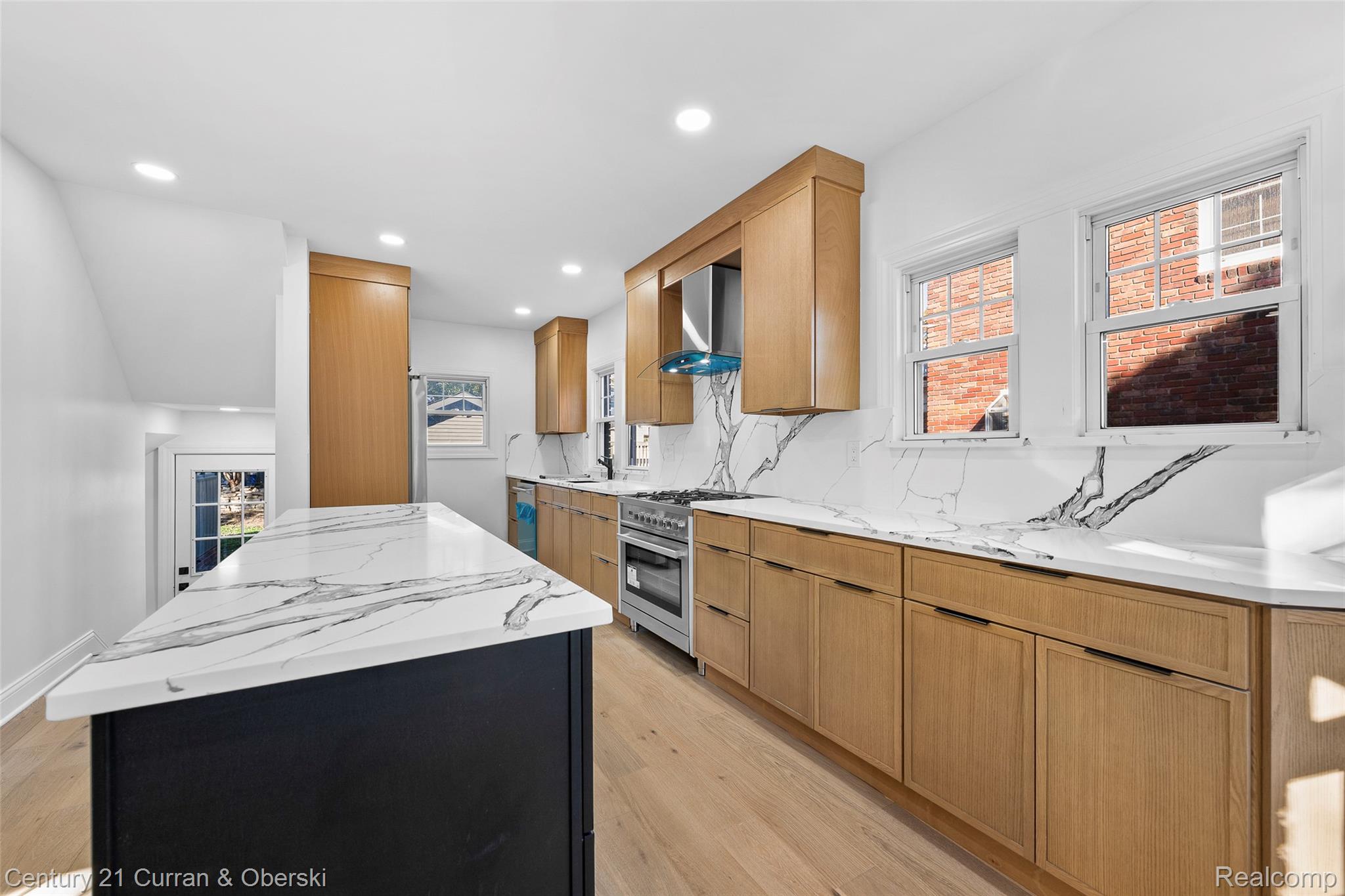 Dearborn, Michigan, 48124, United States, 4 Bedrooms Bedrooms, ,3 BathroomsBathrooms,Residential,For Sale,1979492