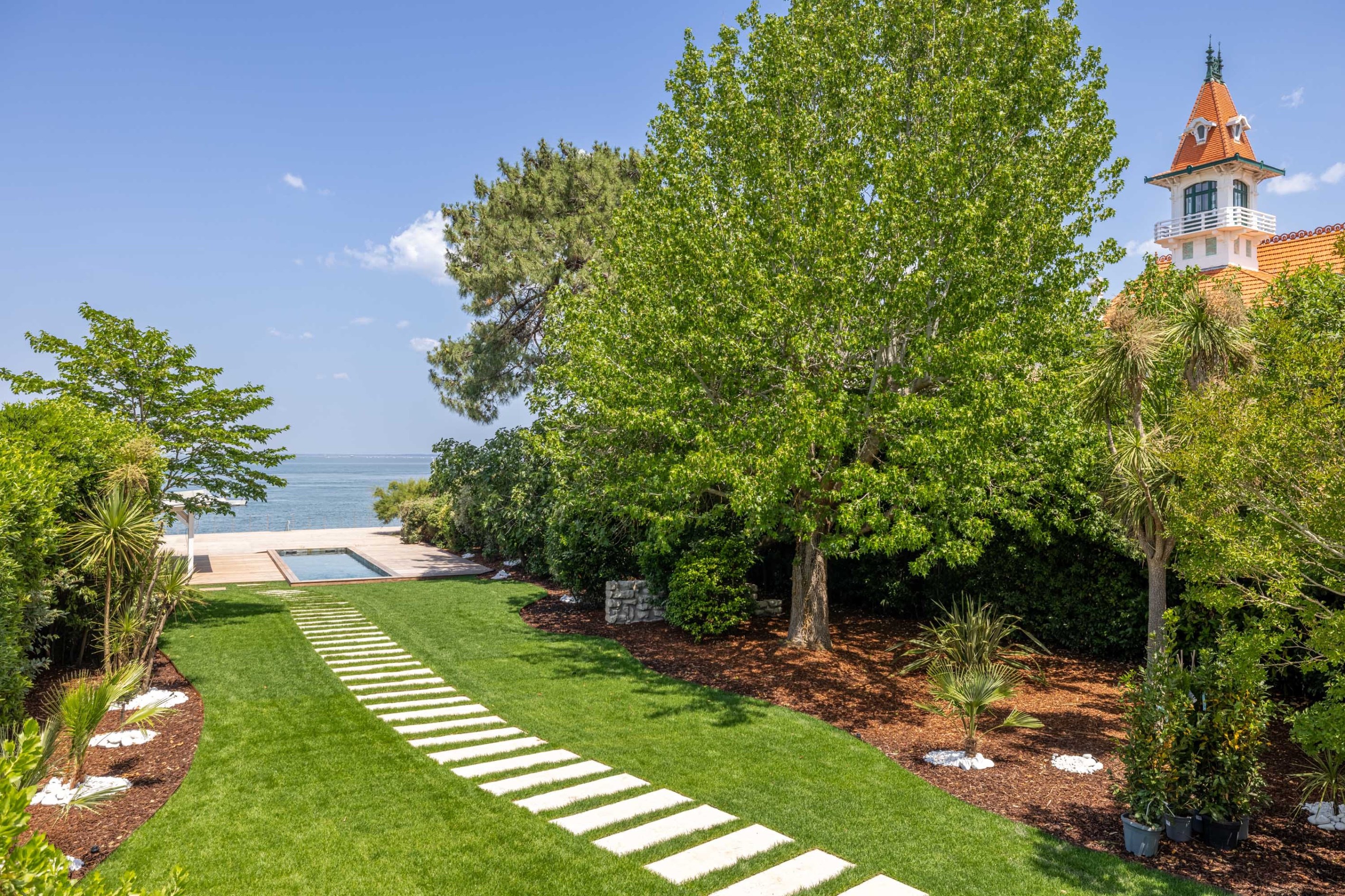  EXCEPTIONAL WATERFRONT ESTATE ENHANCED BY AN OUTSTANDING RENOVATION - 物件實景