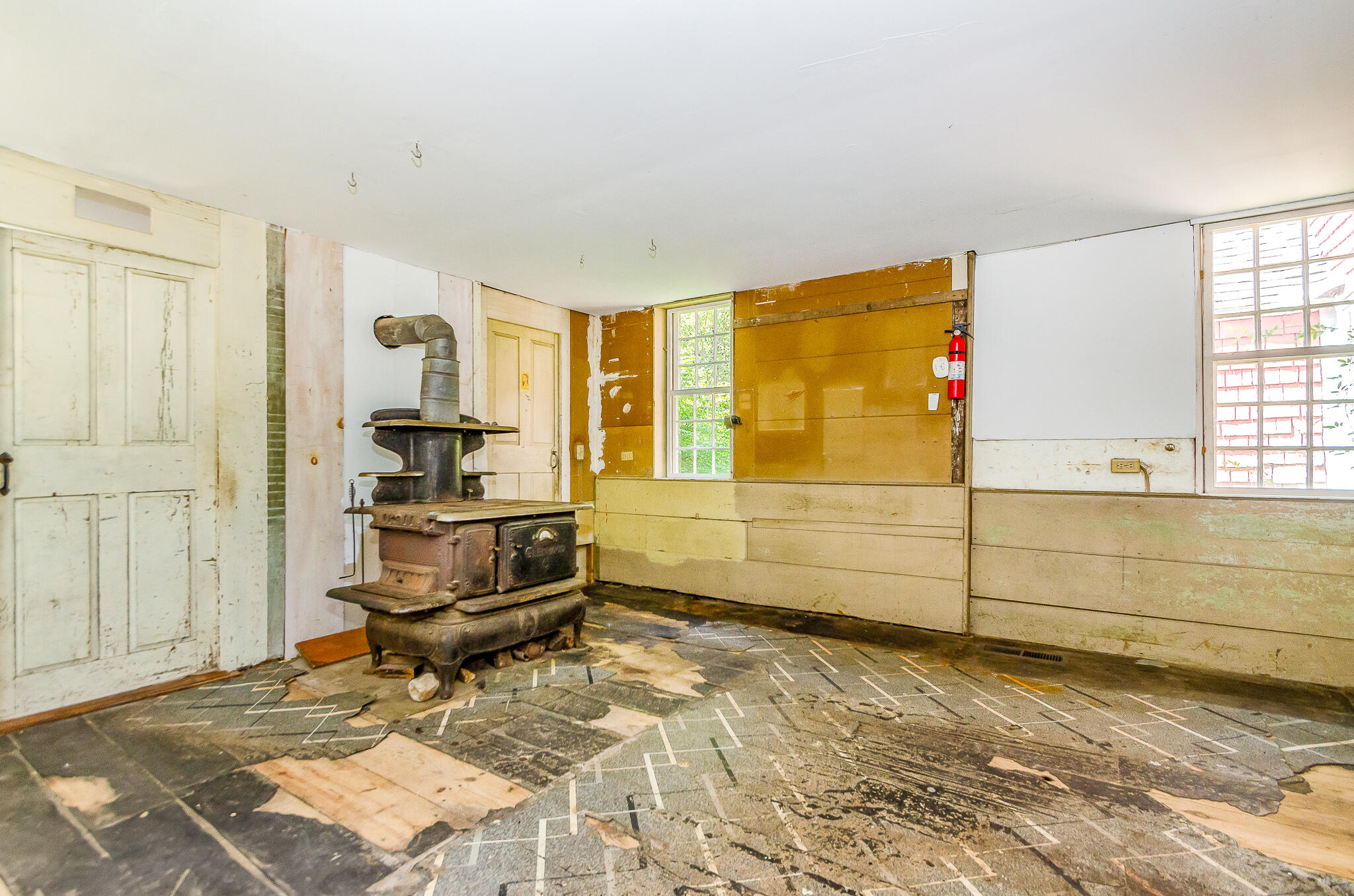 Cotuit, Massachusetts, 02635, United States, 4 Bedrooms Bedrooms, ,3 BathroomsBathrooms,Residential,For Sale,1965620