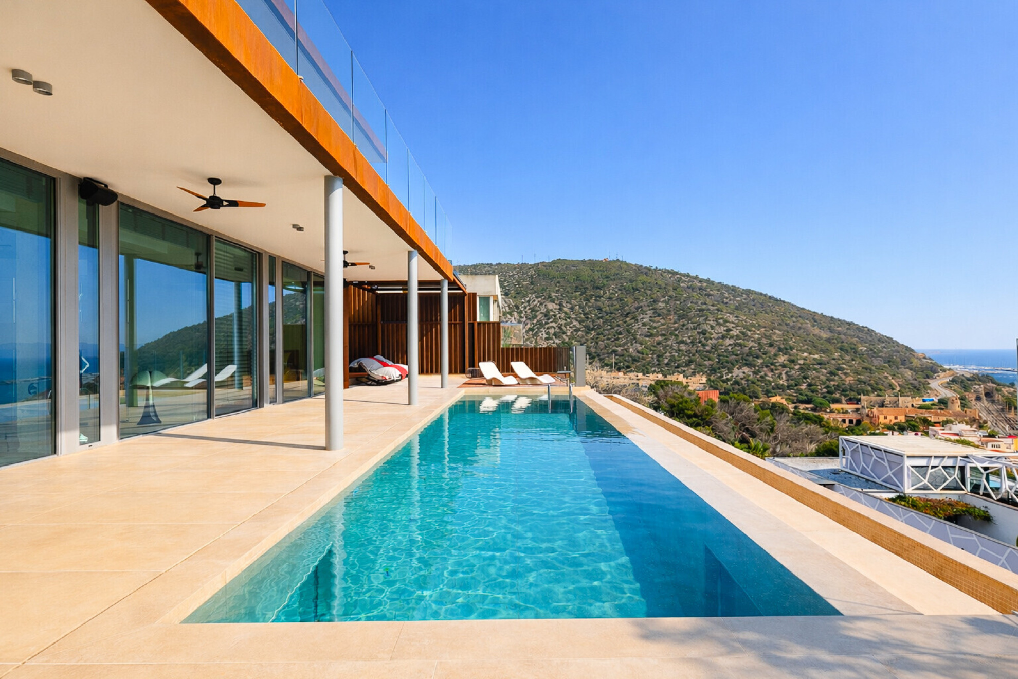  Exclusive luxury villa with panoramic sea views in Garraf - 物件實景