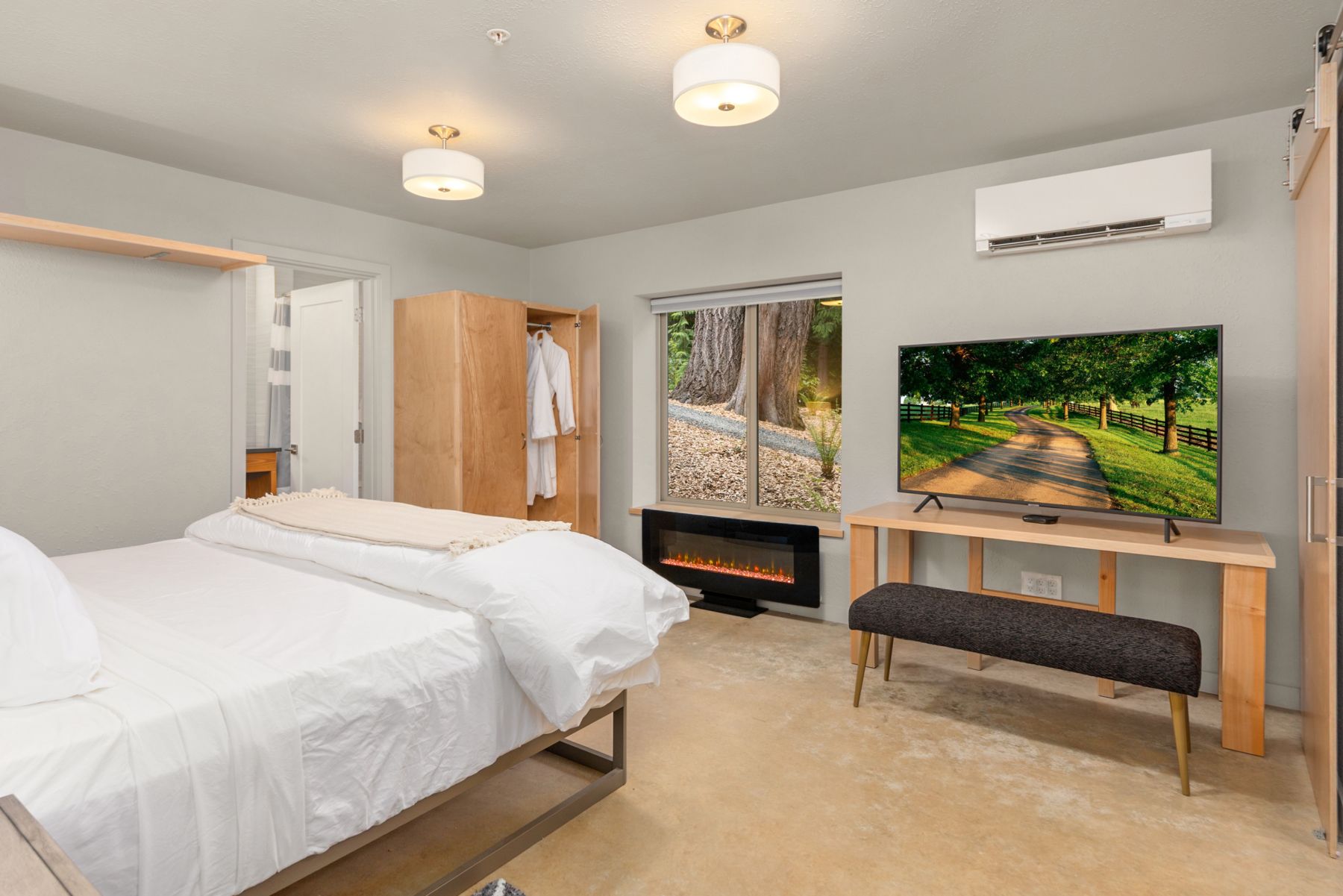  9720 NE Lofgren Rd, Bainbridge Island, WA 98110 - 物件實景