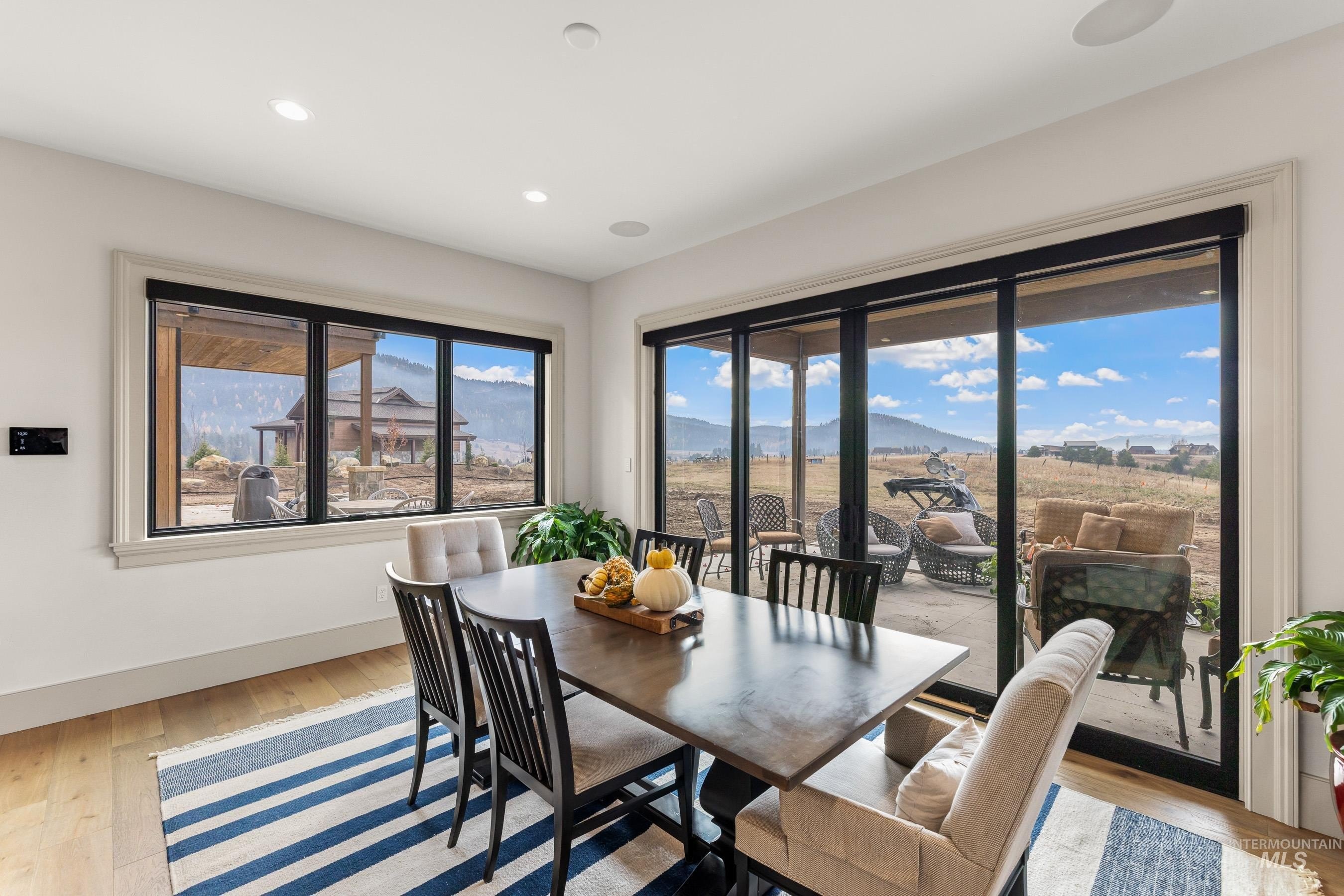 McCall, Idaho, 83638, United States, 5 Bedrooms Bedrooms, ,4 BathroomsBathrooms,Residential,For Sale,1989915