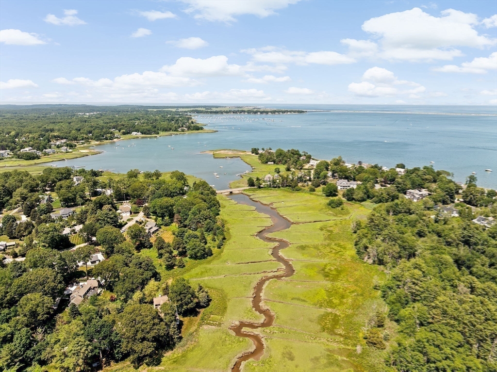 Duxbury, Massachusetts, 02332, United States, 5 Bedrooms Bedrooms, ,4 BathroomsBathrooms,Residential,For Sale,1876527