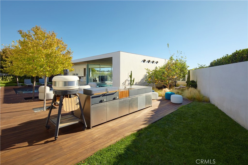 Laguna Beach, California, 92651, United States, 4 Bedrooms Bedrooms, ,6 BathroomsBathrooms,Residential,For Sale,1988252