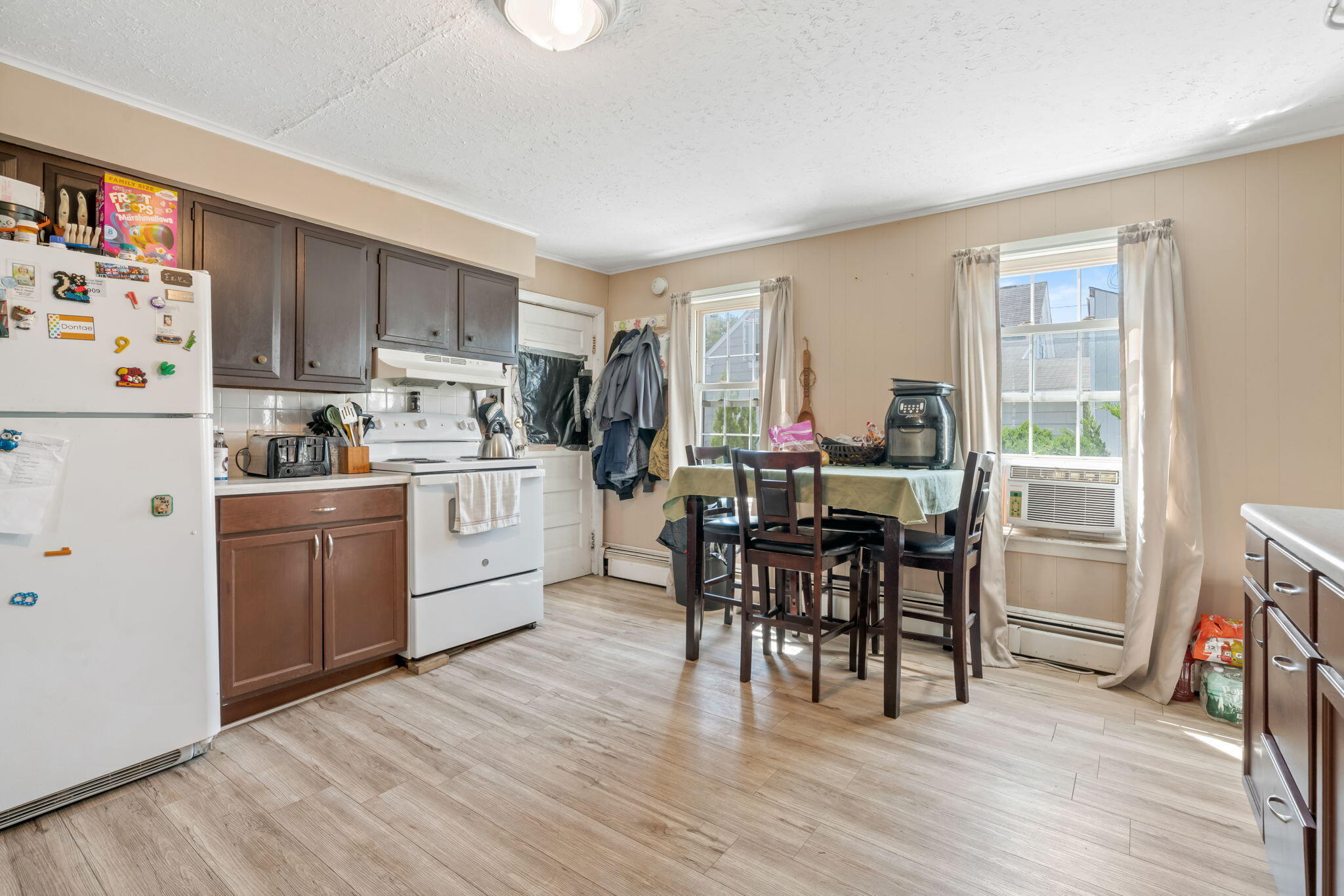 Biddeford, Maine, 04005, United States, ,3 BathroomsBathrooms,Residential,For Sale,1977018