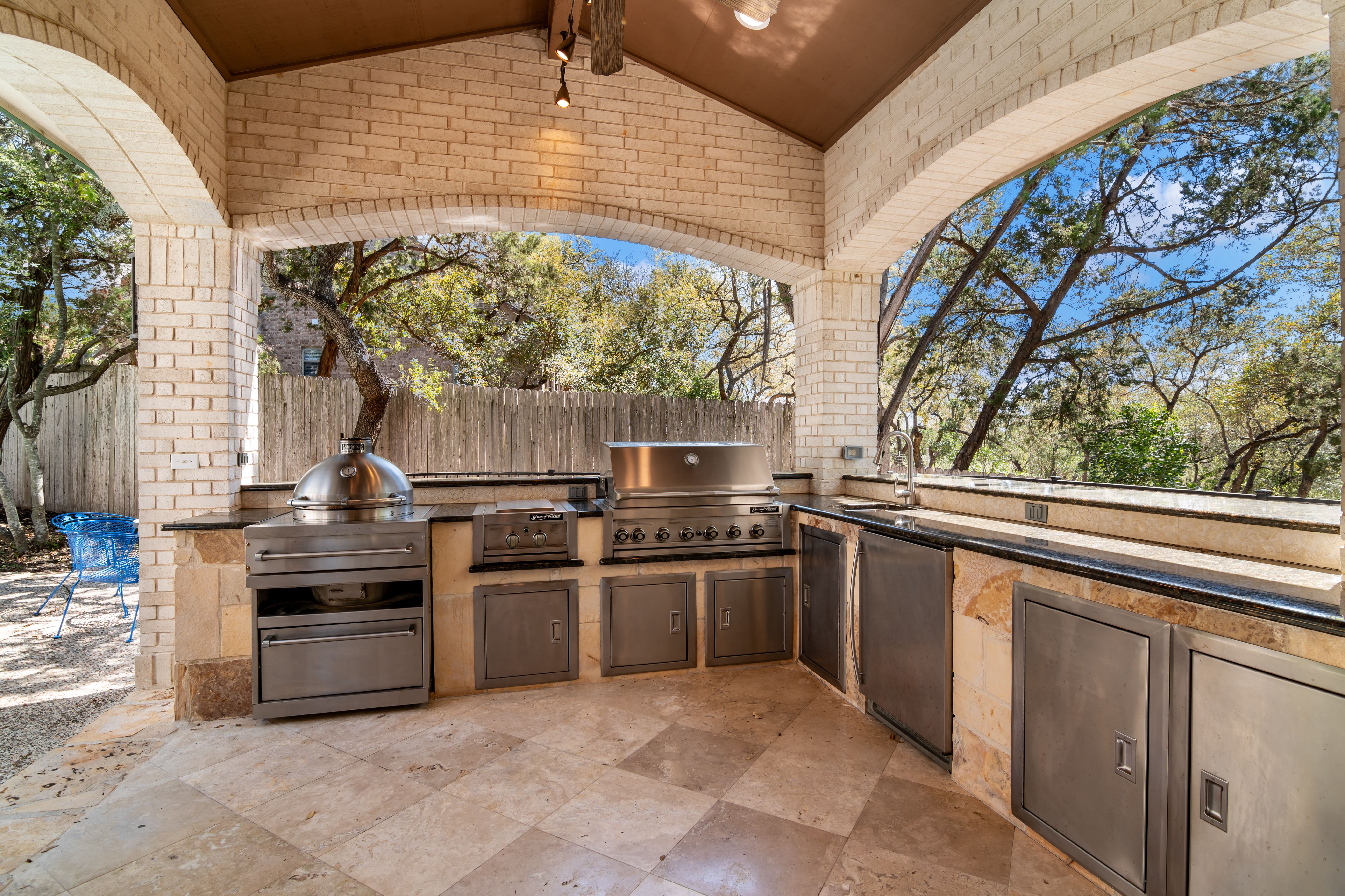  Luxury Living with Hilltop Views - 物件實景